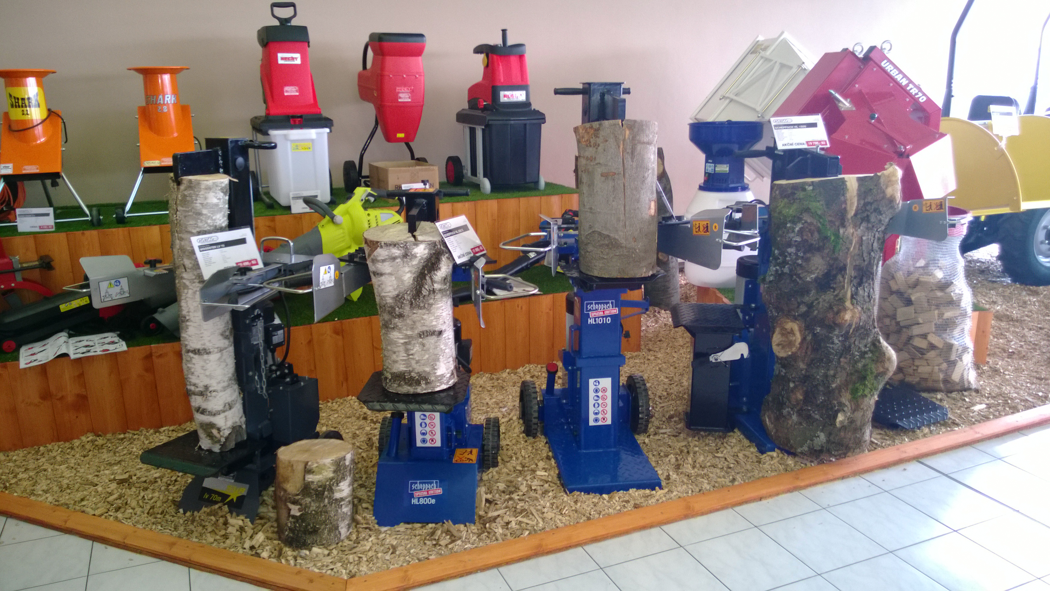 AGRICO - zemědělská a zahradní technika foto 4