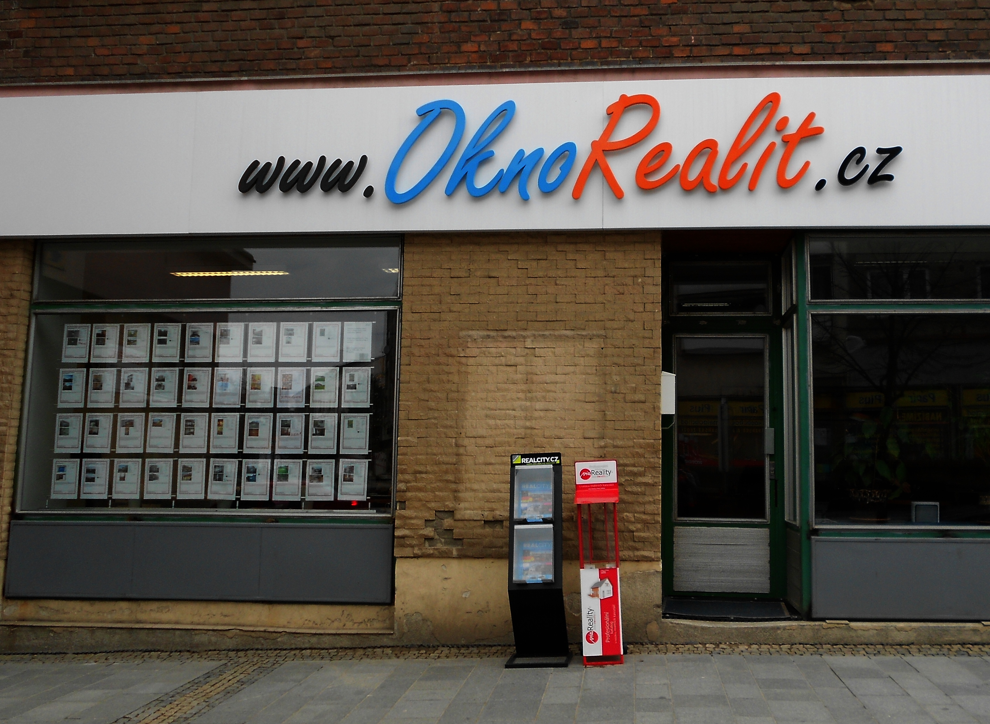 Realitní kancelář www.Oknorealit.cz foto 2