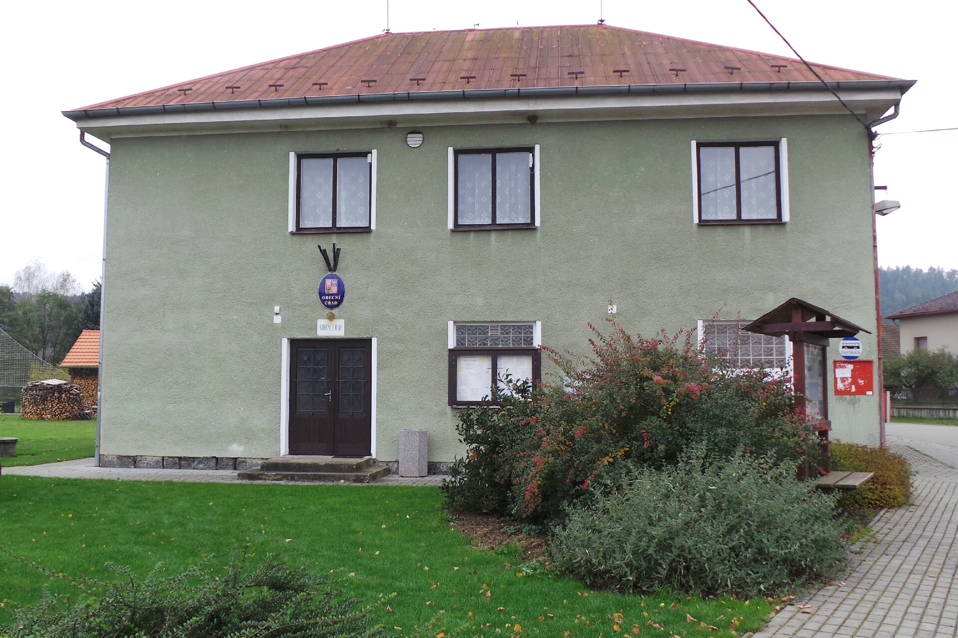 Obecní úřad Chrášťany