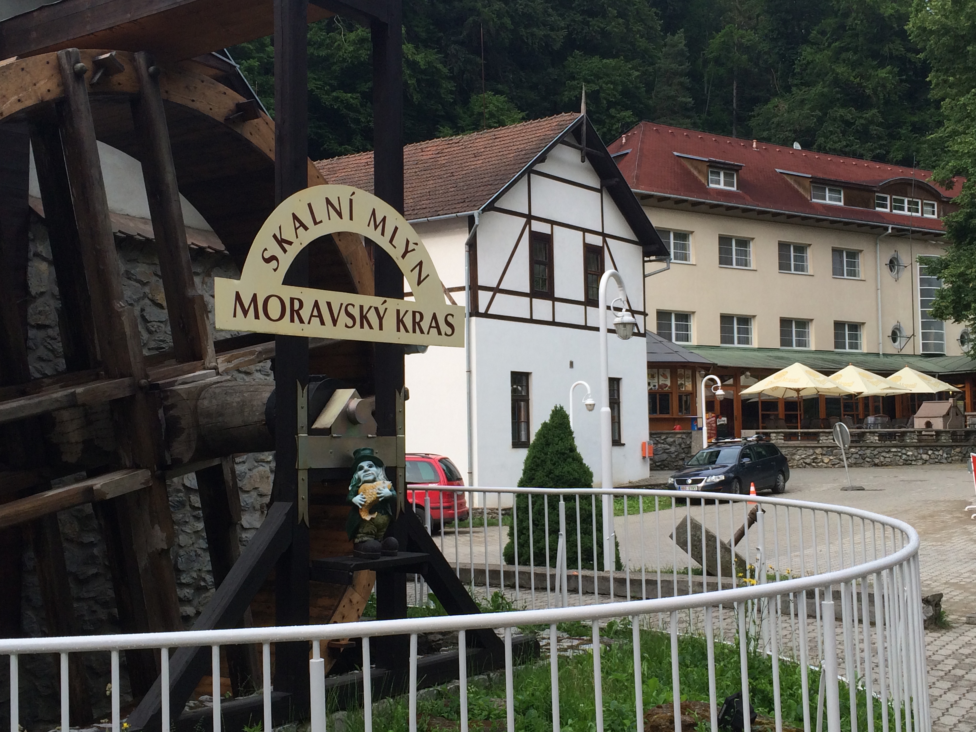 Jídelna Skalní mlýn foto 2