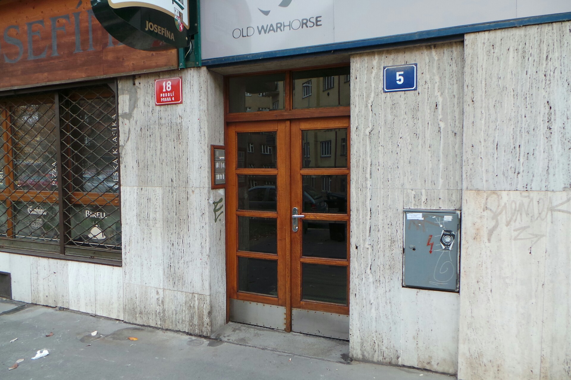 OLD WARHORSE, s.r.o.