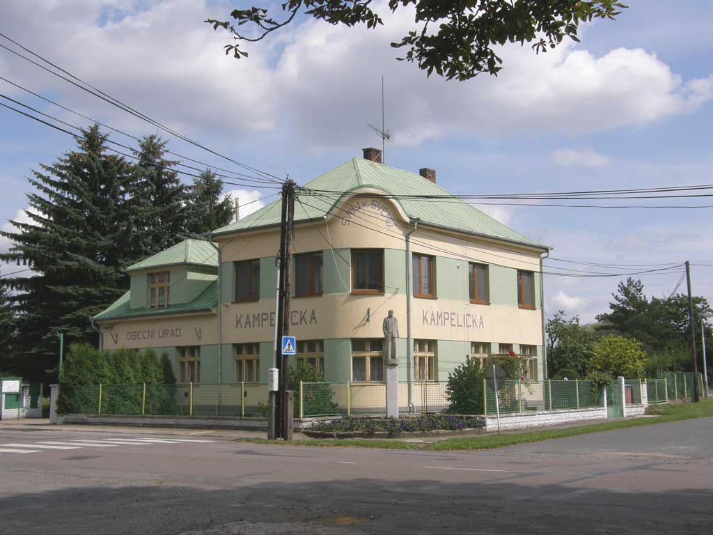 Sloveč - obecní úřad