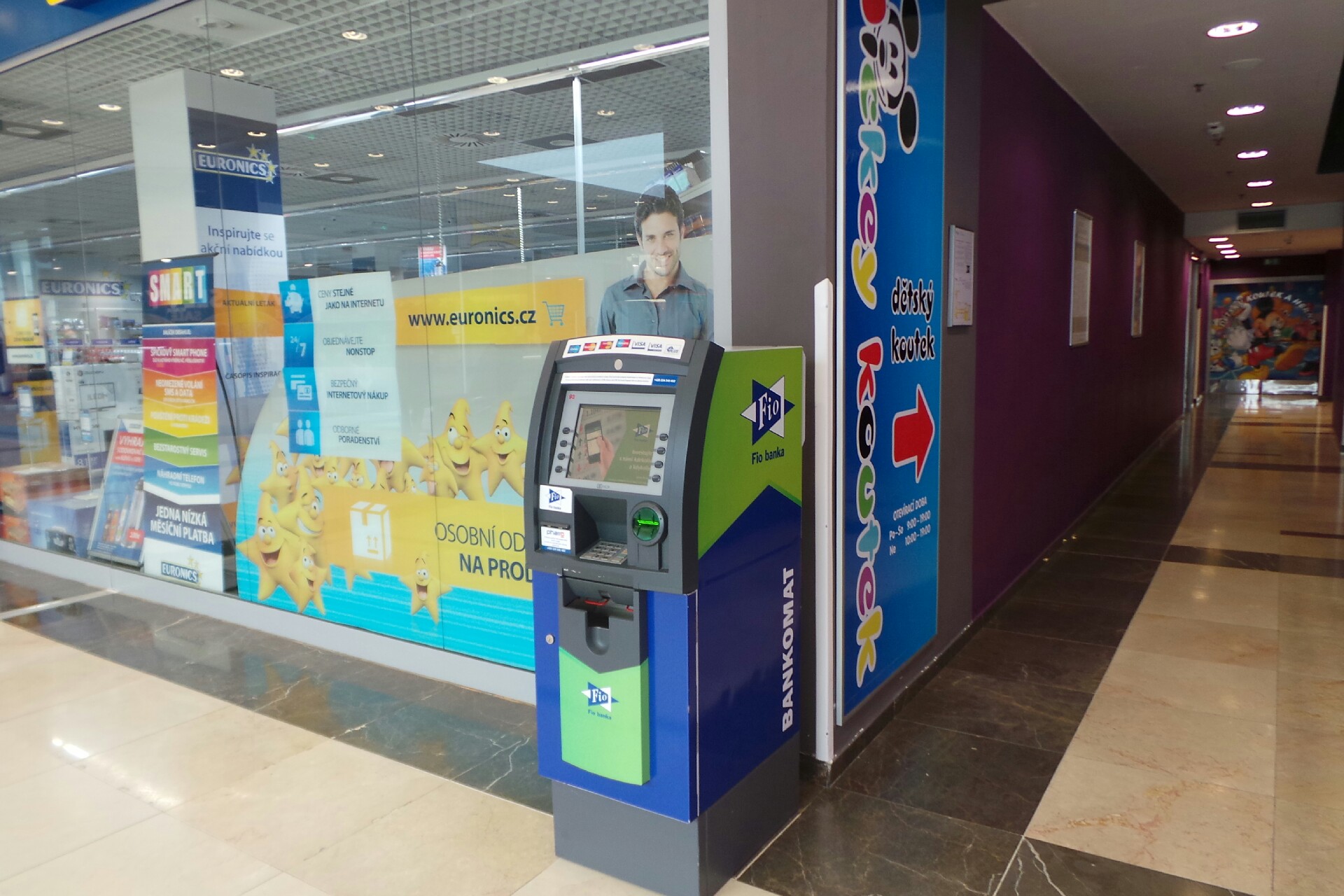 Fio banka – bankomat i vkladomat