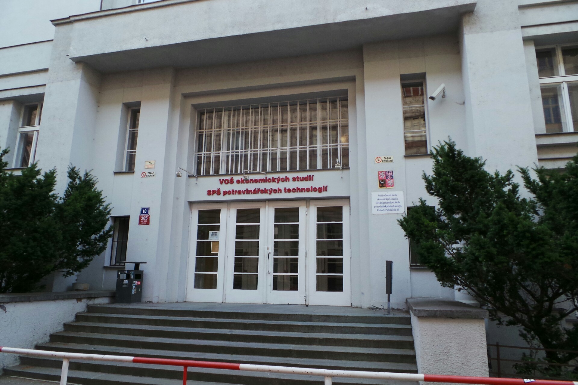 Vyšší odborná škola ekonomických studií Praha 2