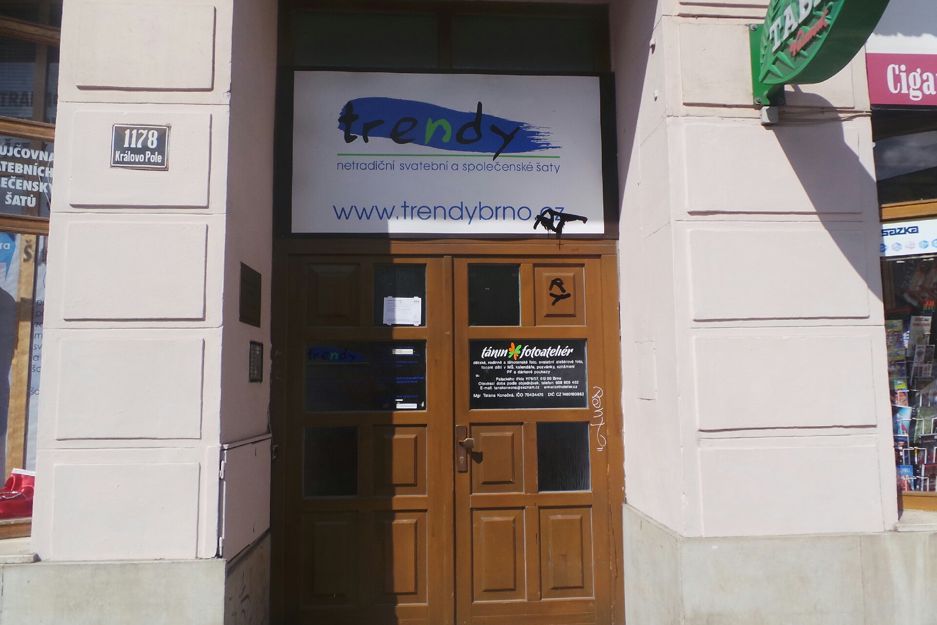 Mgr. Lenka Houzarová, advokátka