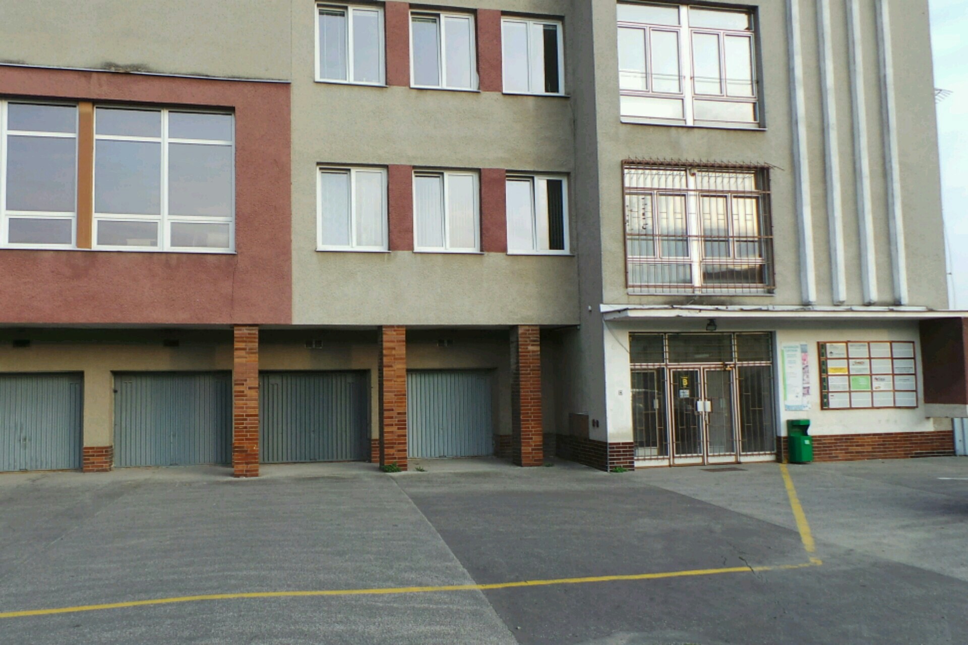 GAREDI - STAVEBNÍ SPOLEČNOST