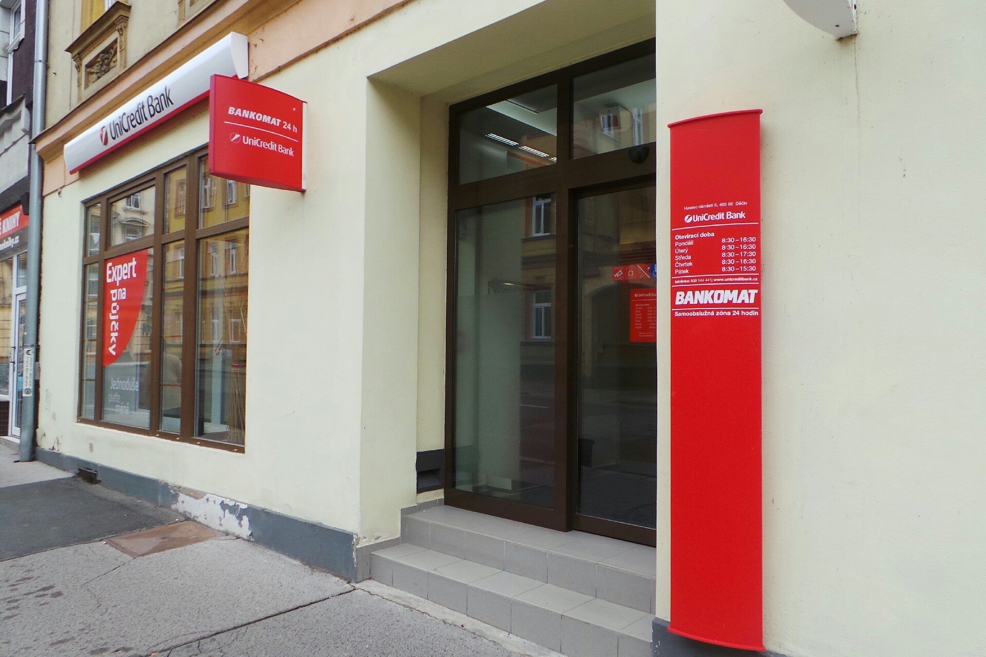 Bankomat UniCredit Bank Czech Republic