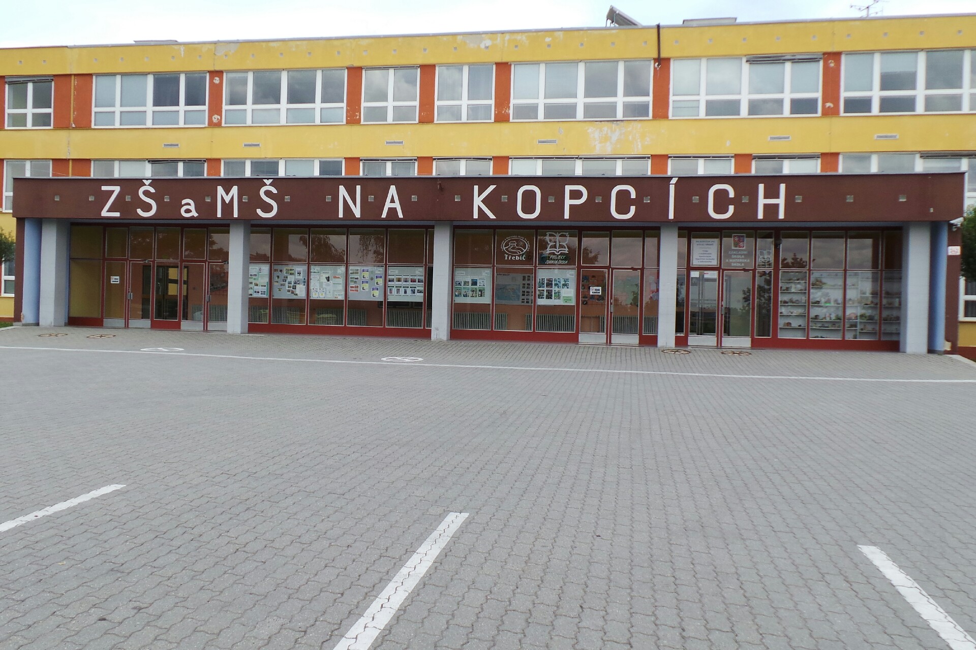 ZŠ a MŠ Třebíč, Na Kopcích