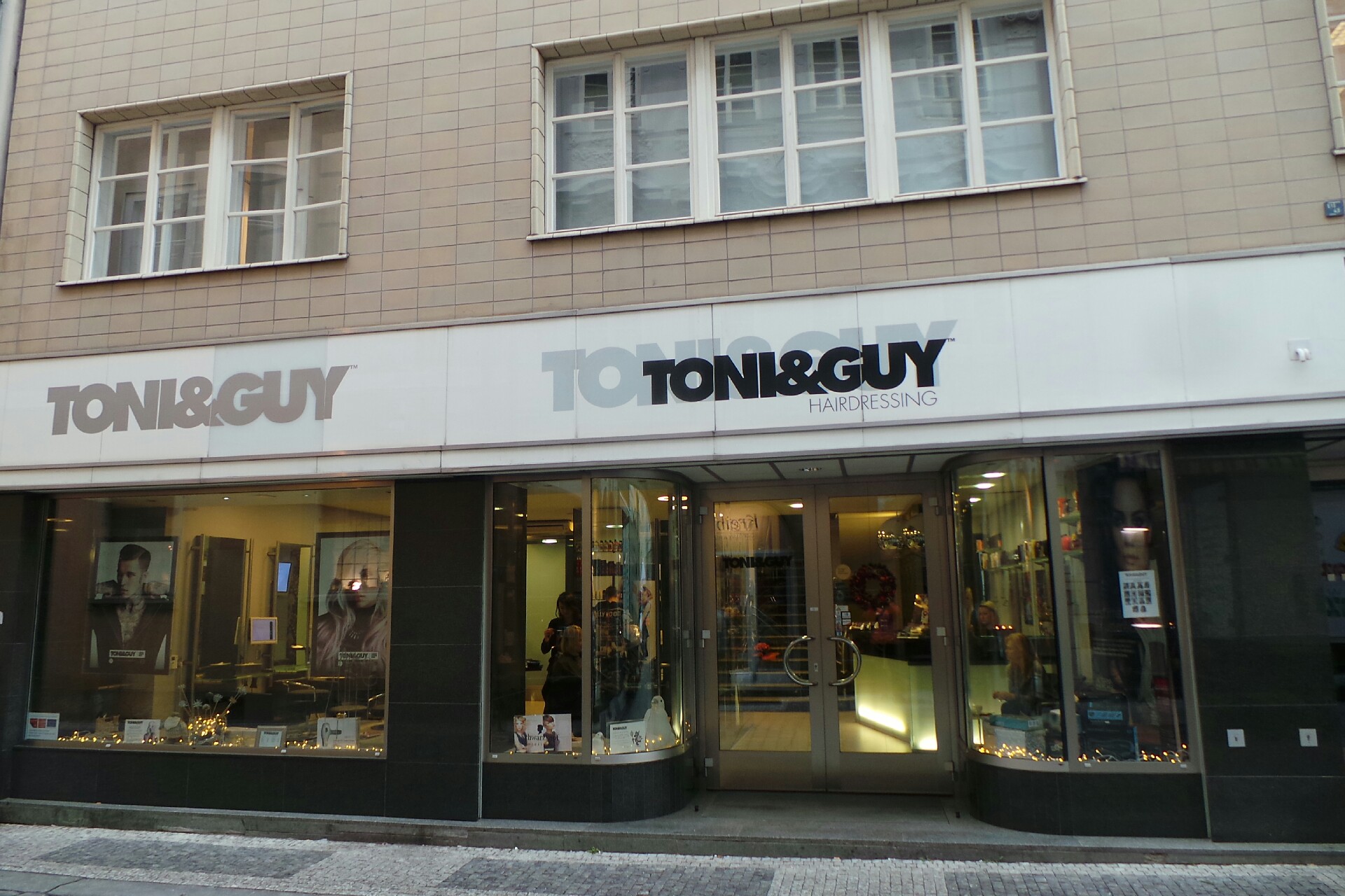 TONI&GUY