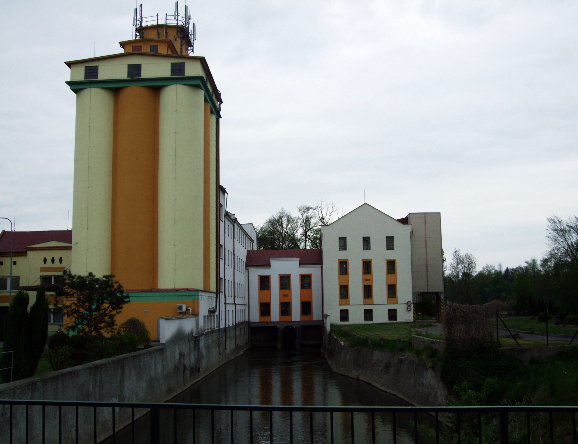 Restaurace Na Hrázi