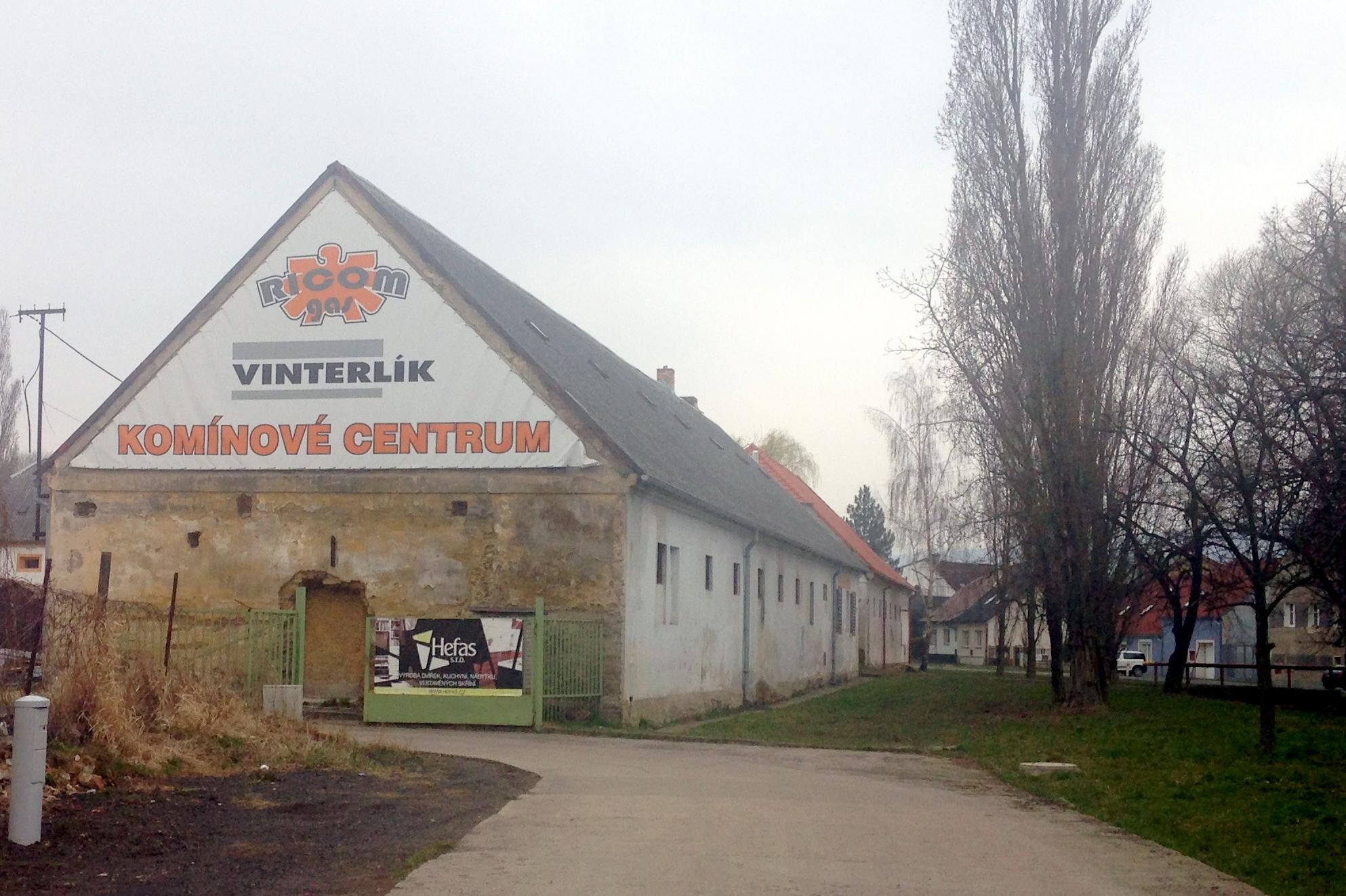 Vinterlík - komíny, vzduchotechnika