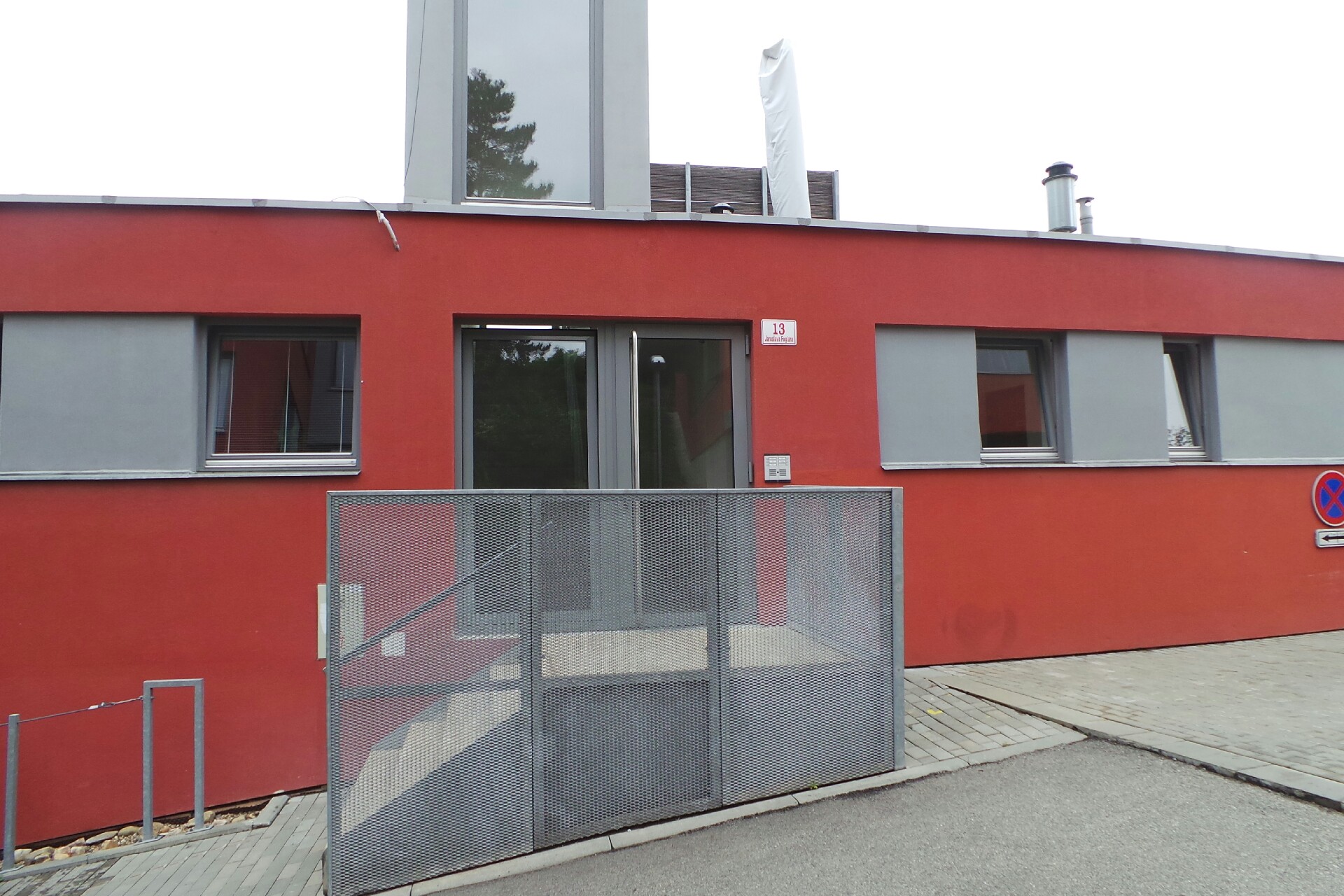 FLASH BOULDER BAR, s.r.o.