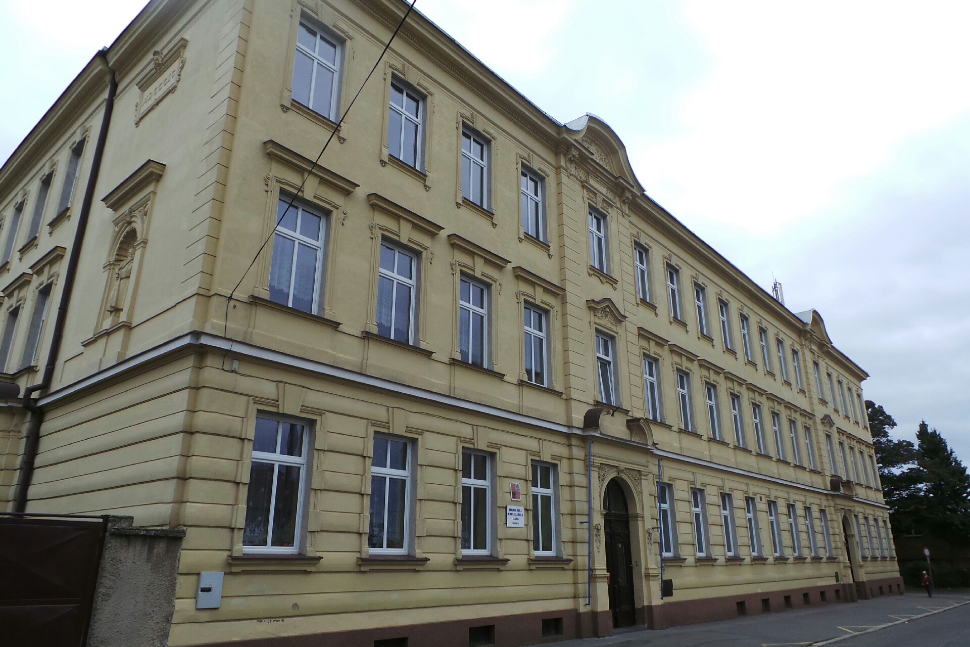 Základní škola Kladno, Školská 322