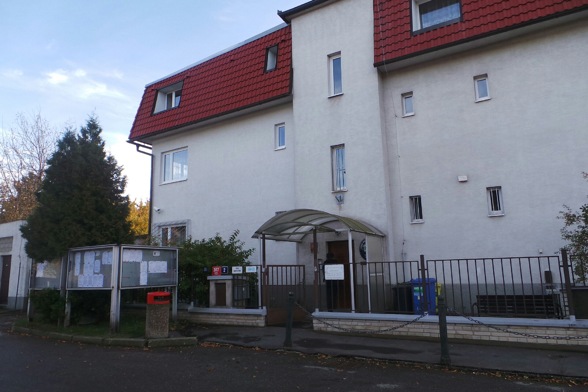 ÚMČ Praha - Zličín - Odbor vnitřní správy a ekonomiky