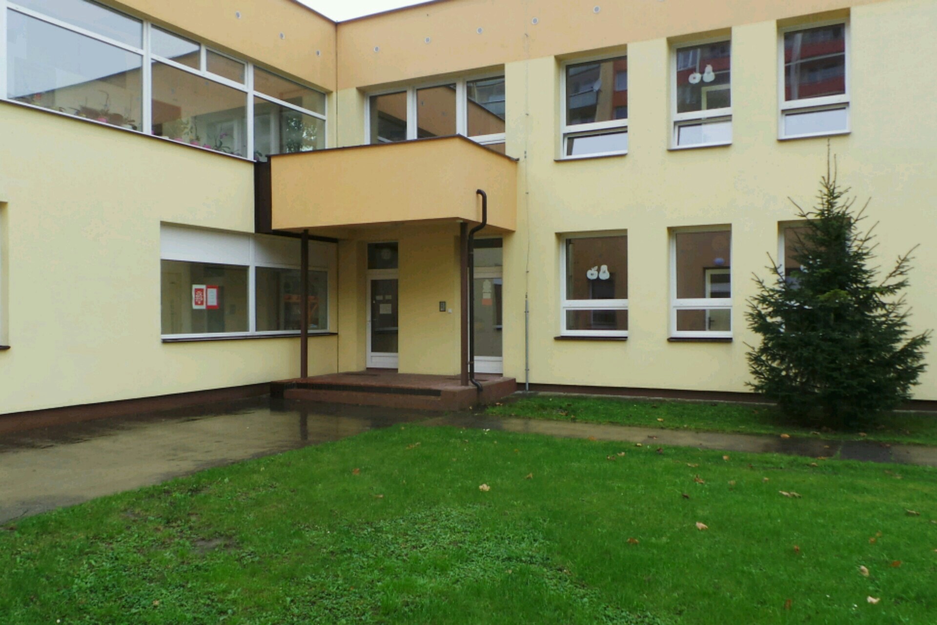 Základní škola a mateřská škola Naděje, Frýdek-Místek, Škarabelova 562