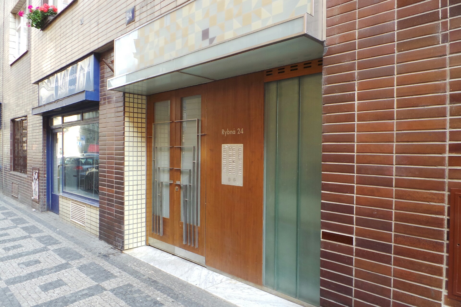 Renovatio Capital, s.r.o.