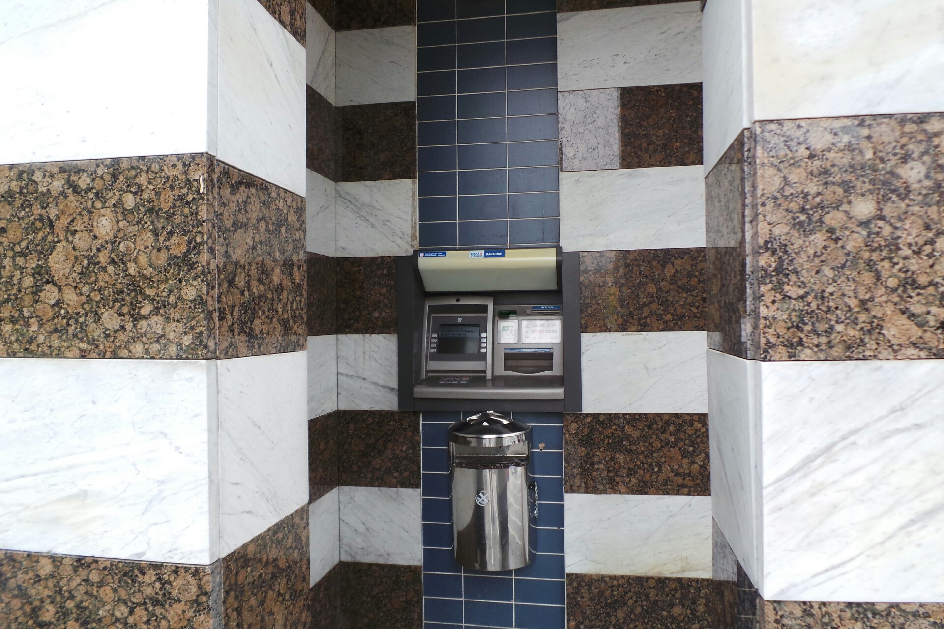 Bankomat České spořitelny