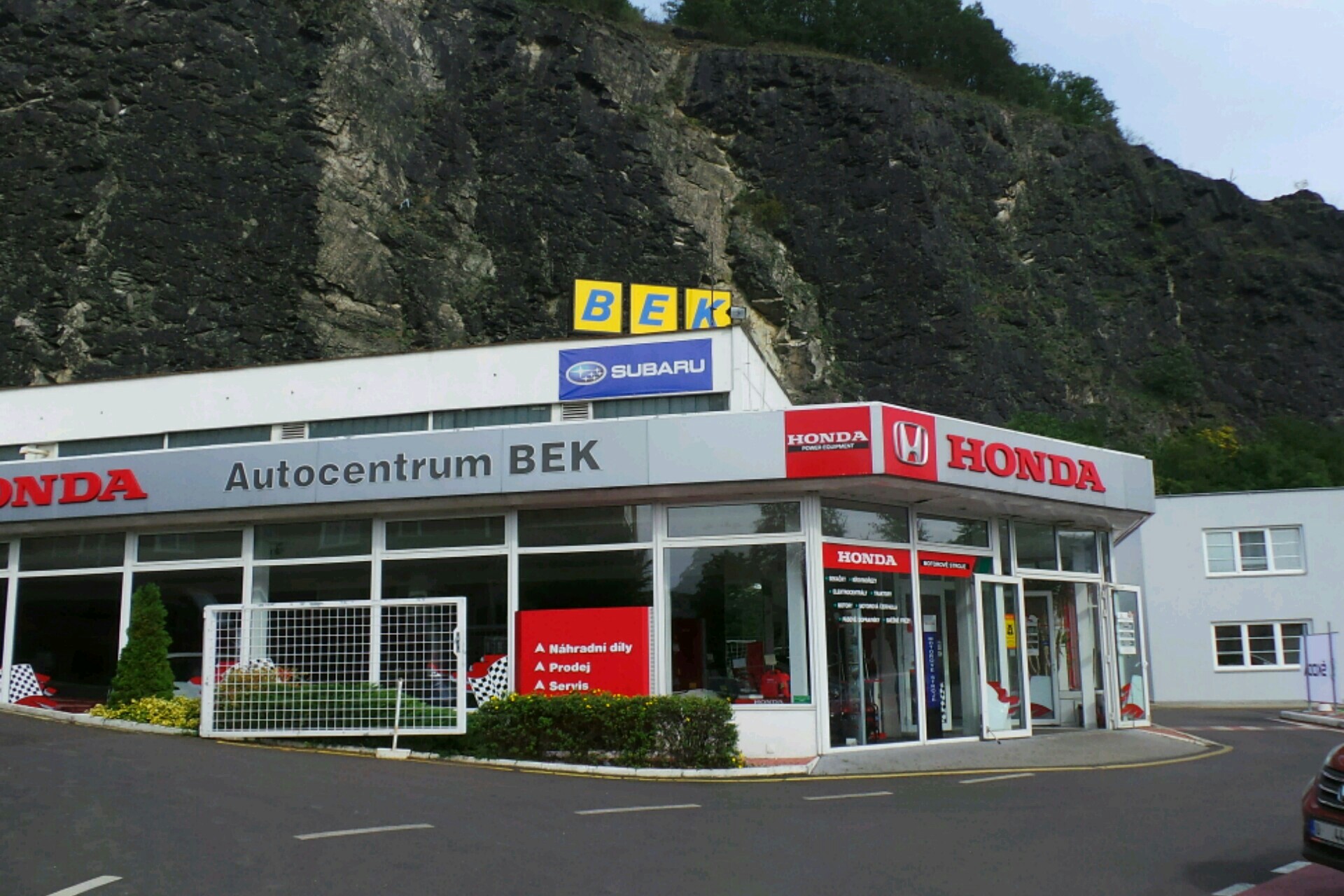 AUTOCENTRUM BEK, spol. s r.o.