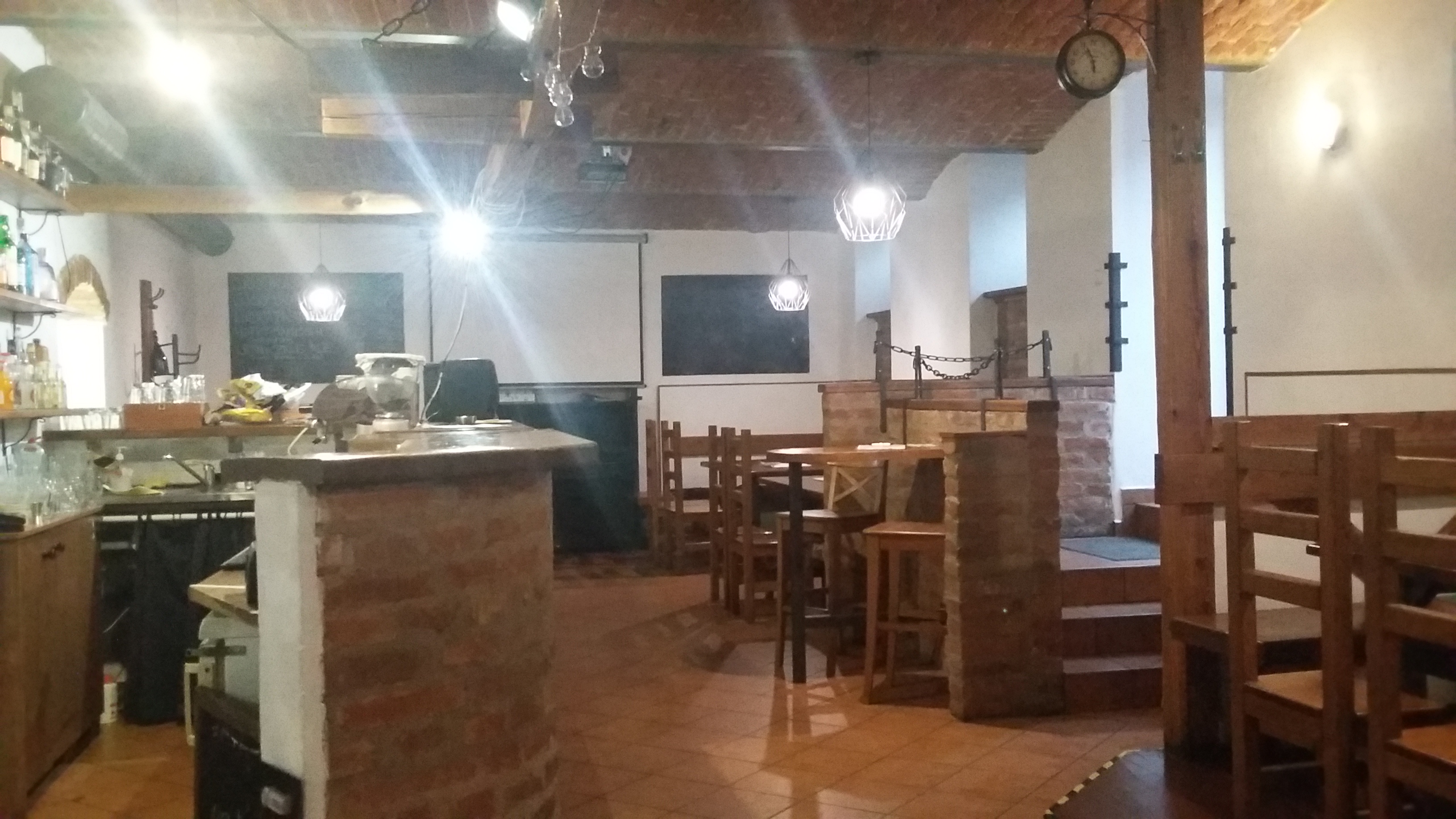 Restaurace Lucky Bastard Beerhouse foto 5