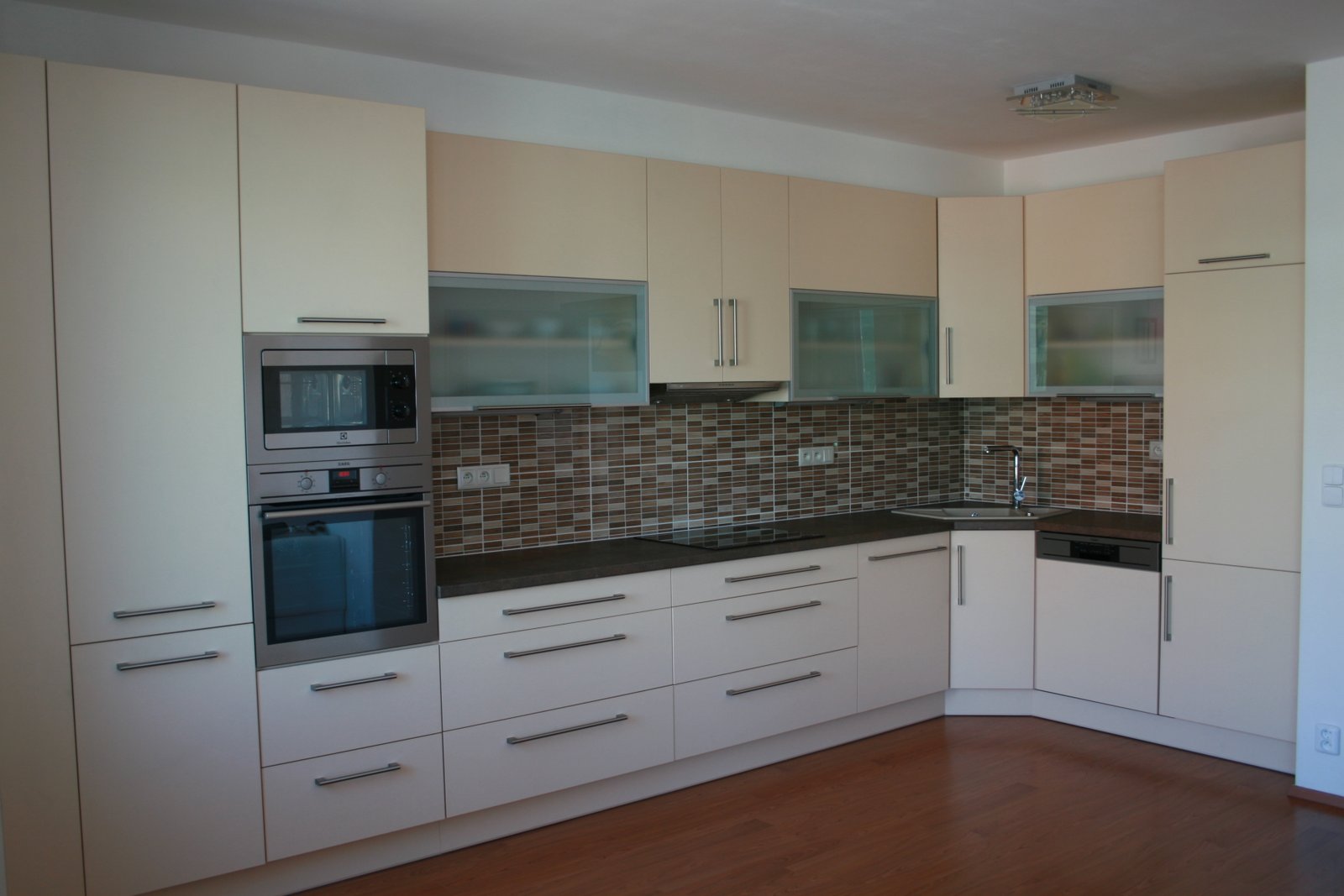 Kuchyně - Skříně - Holínka Bludov foto 4