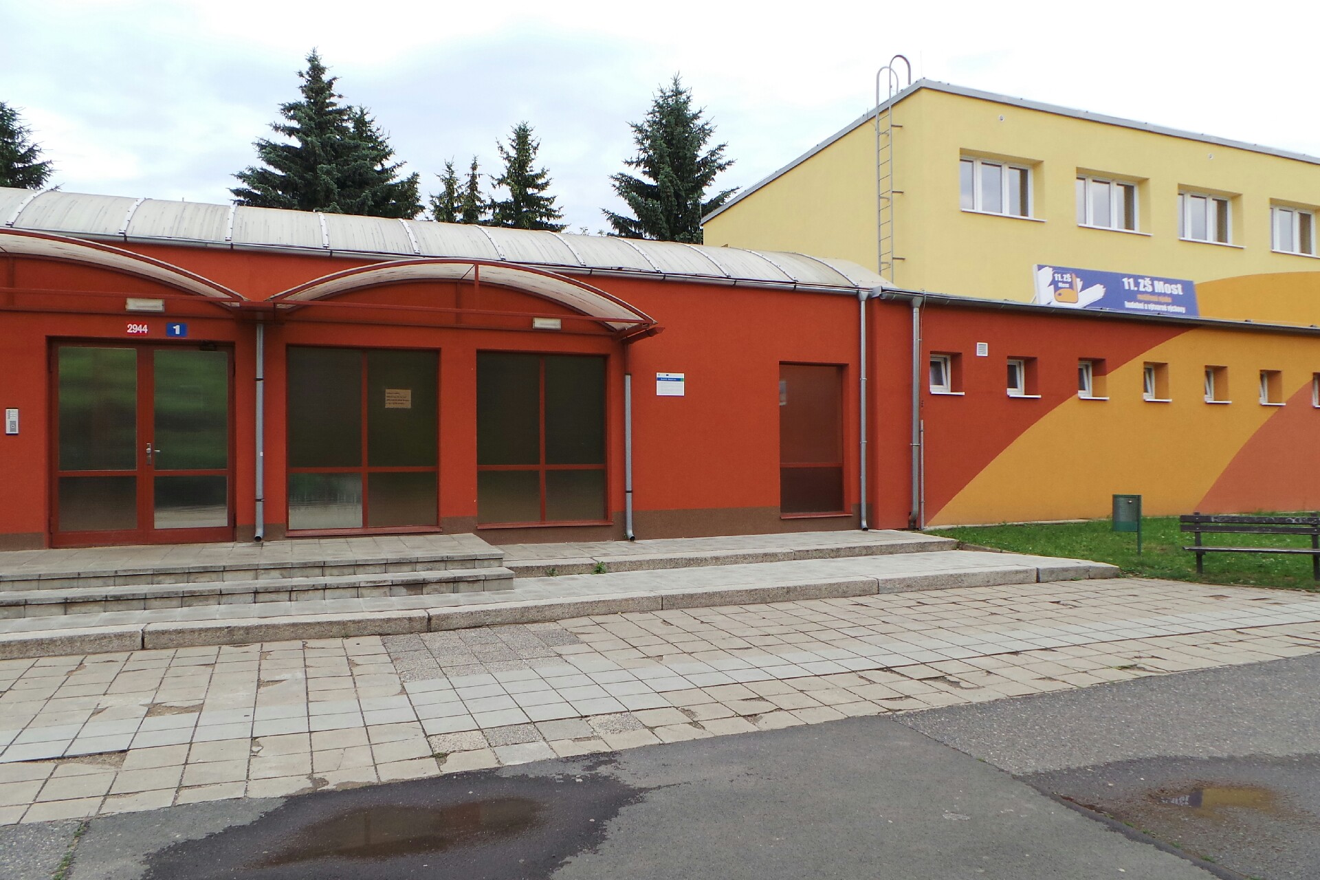 ZŠ Most, Obránců míru