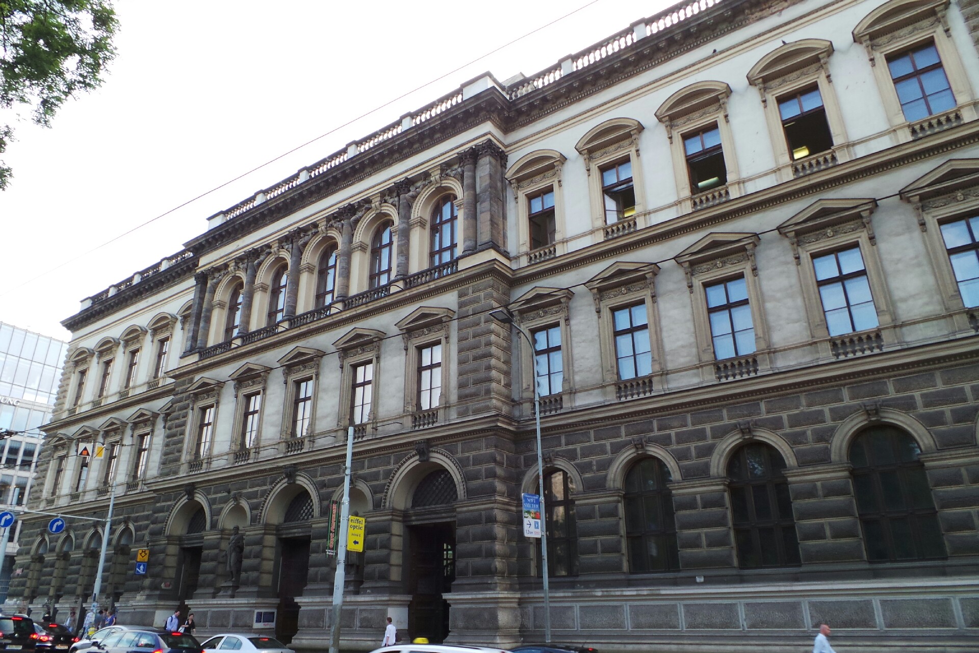 České vysoké učení technické v Praze - Centrum aplikované kybernetiky při Fakulty elektrotechnické