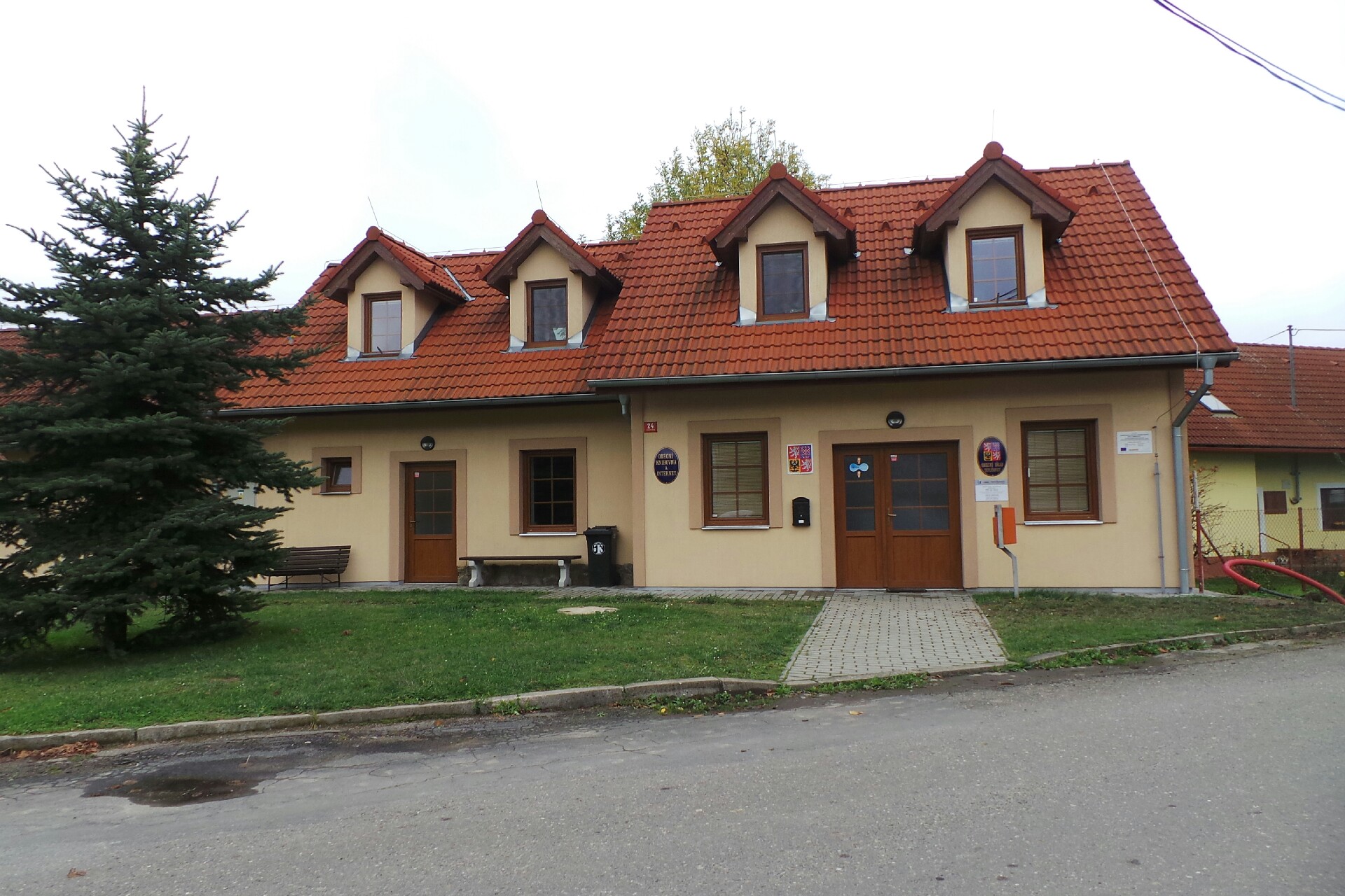 Teplýšovice - obecní úřad