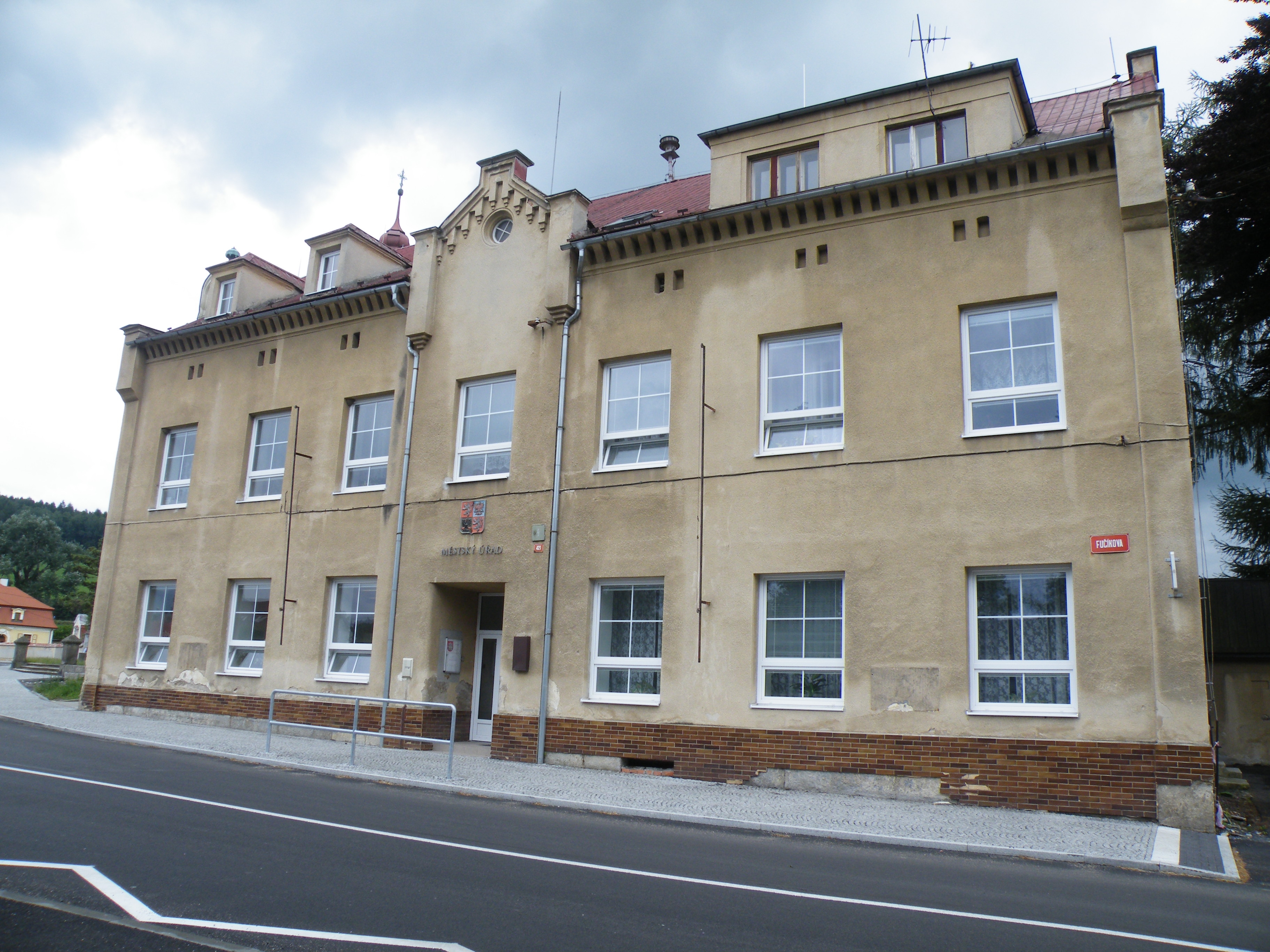 Městská knihovna a informační centrum