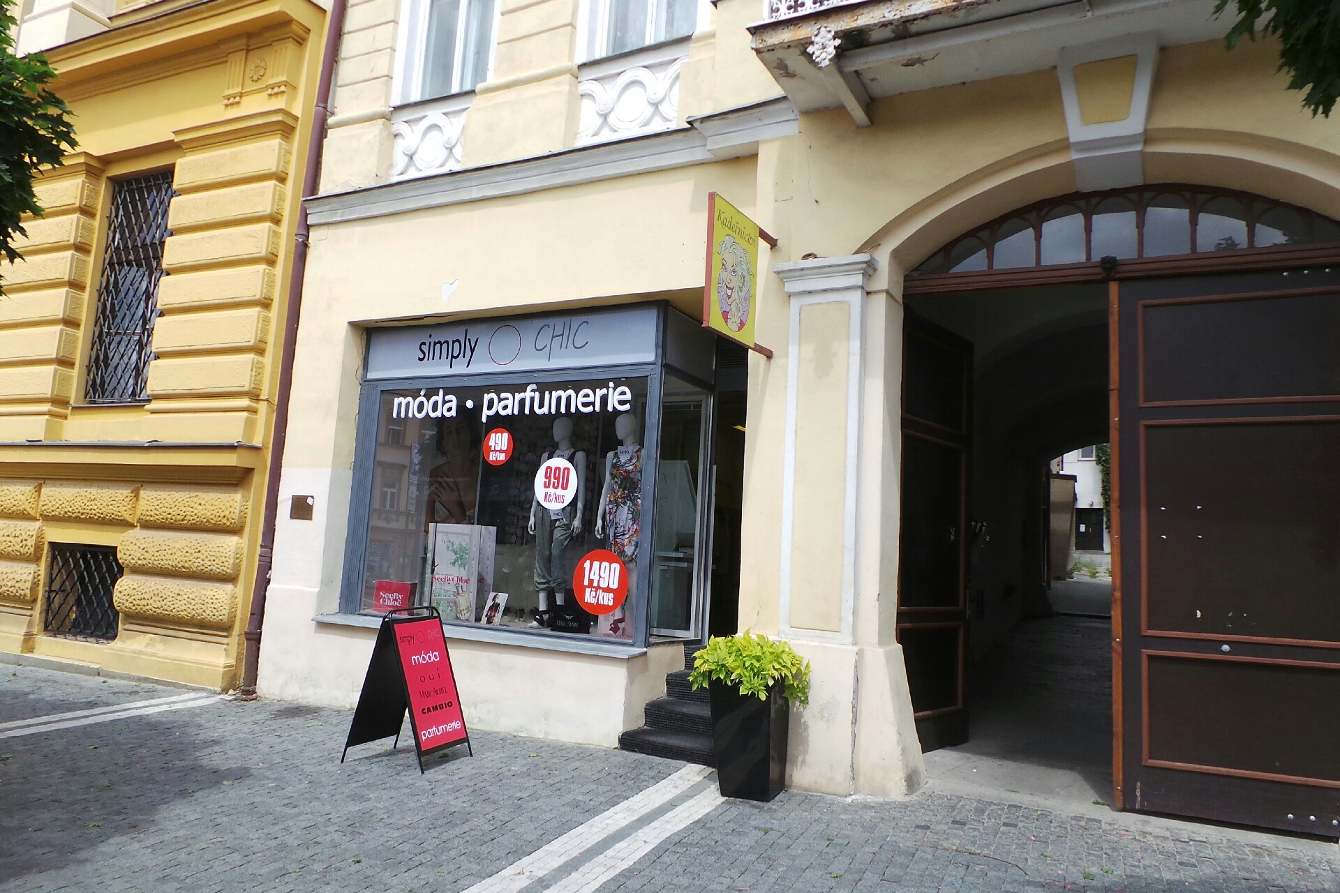 Veronika Homolková – Parfumerie Chic