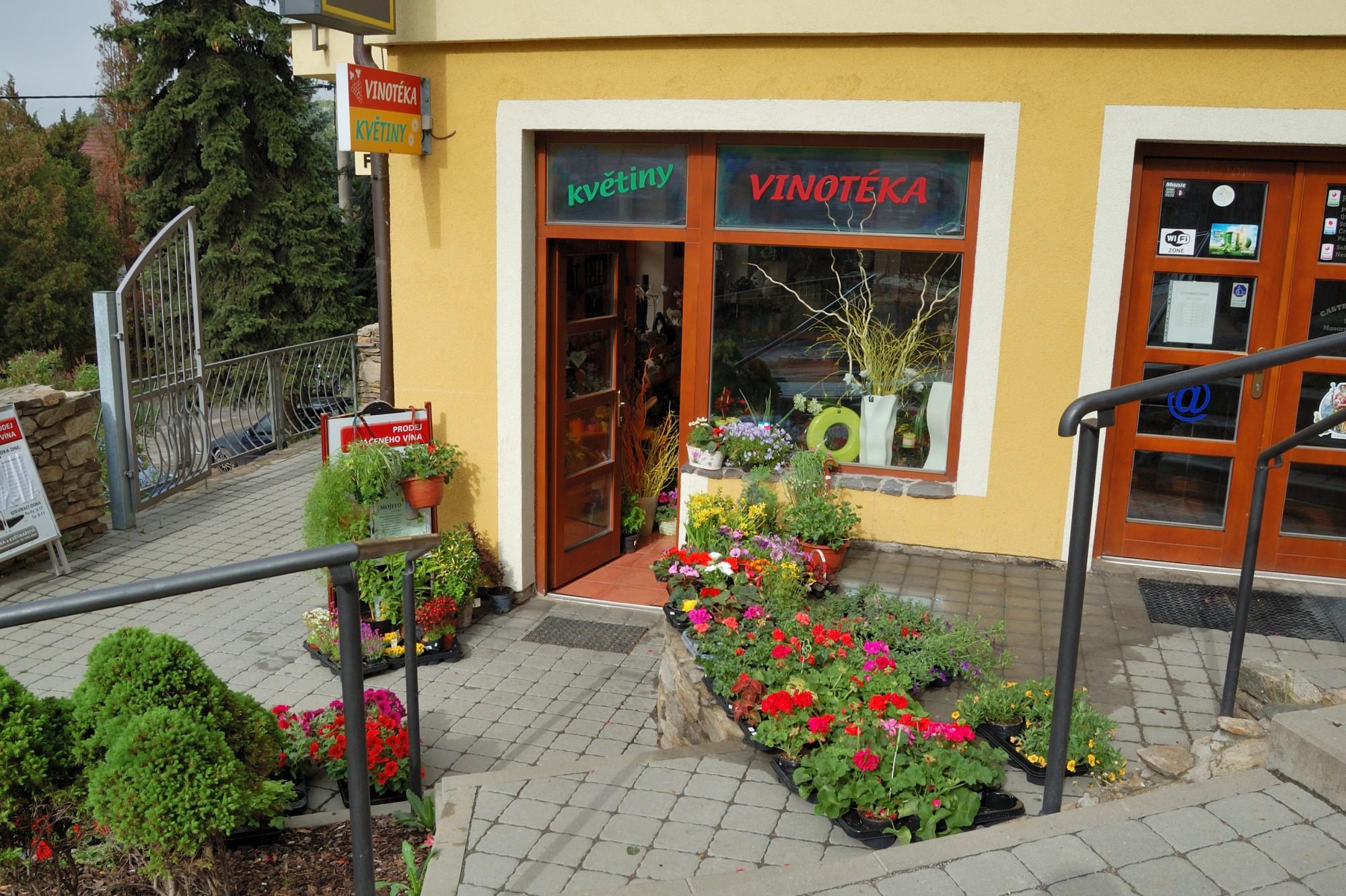 Vinotéka a květiny Velká Bíteš