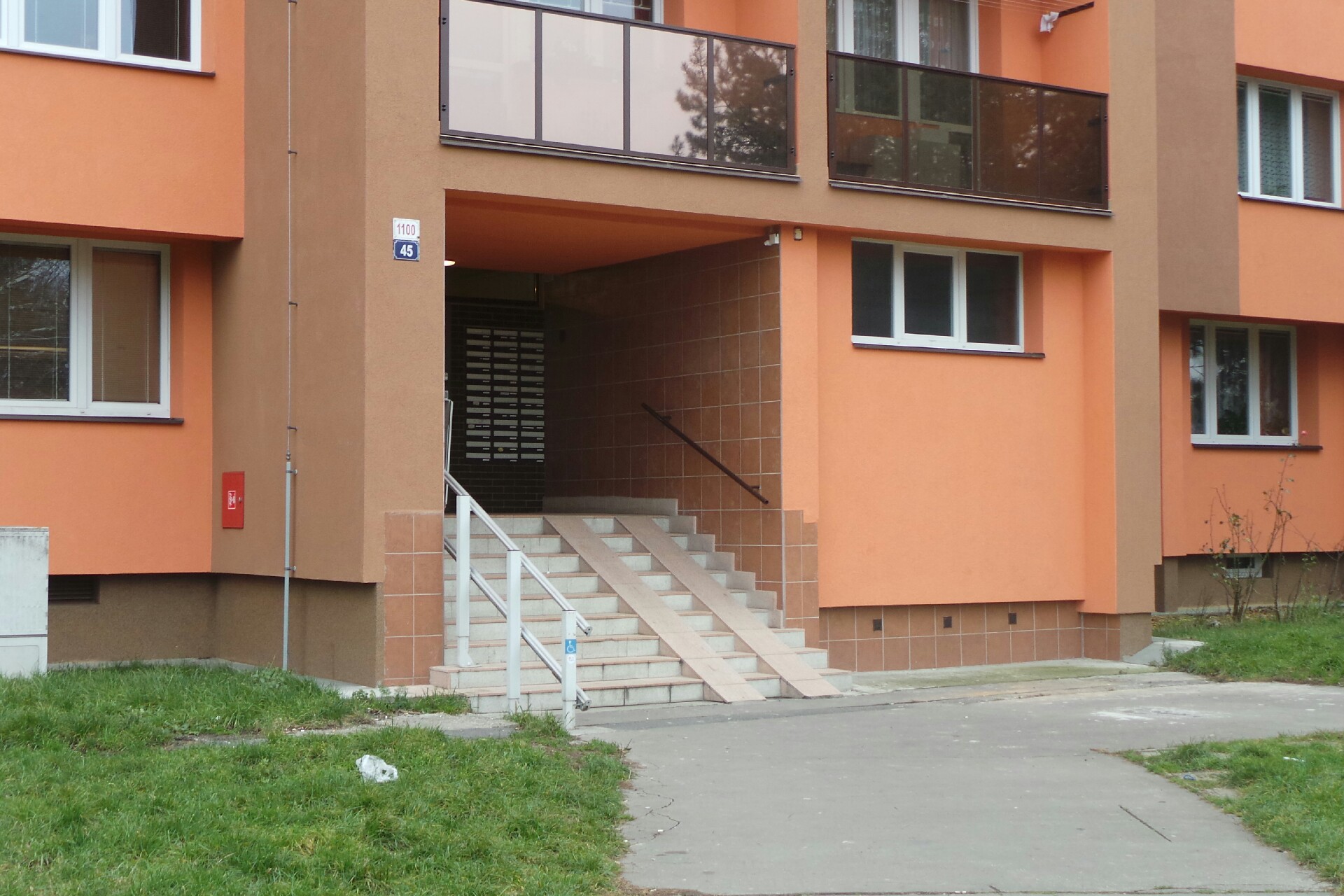 Lifestyle Studio 9