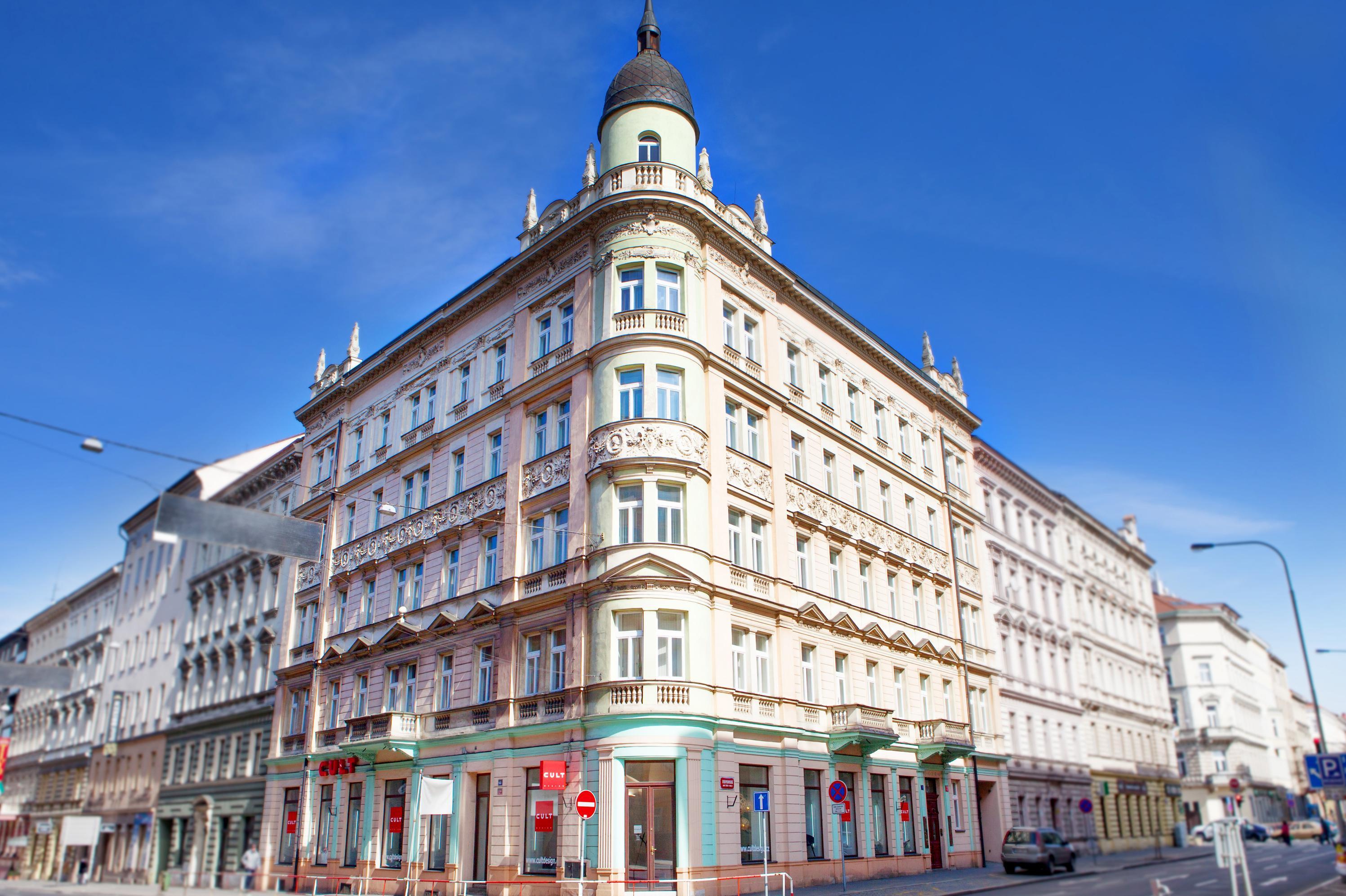 Rumunská 1 - Office house