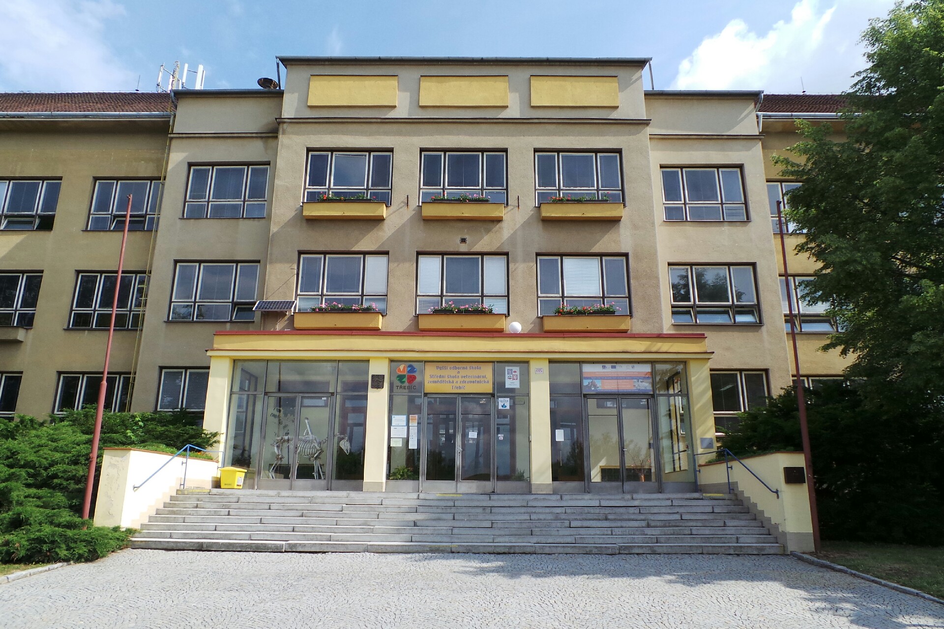 Vyšší odborná škola a Střední škola veterinární, zemědělská a zdravotnická Třebíč