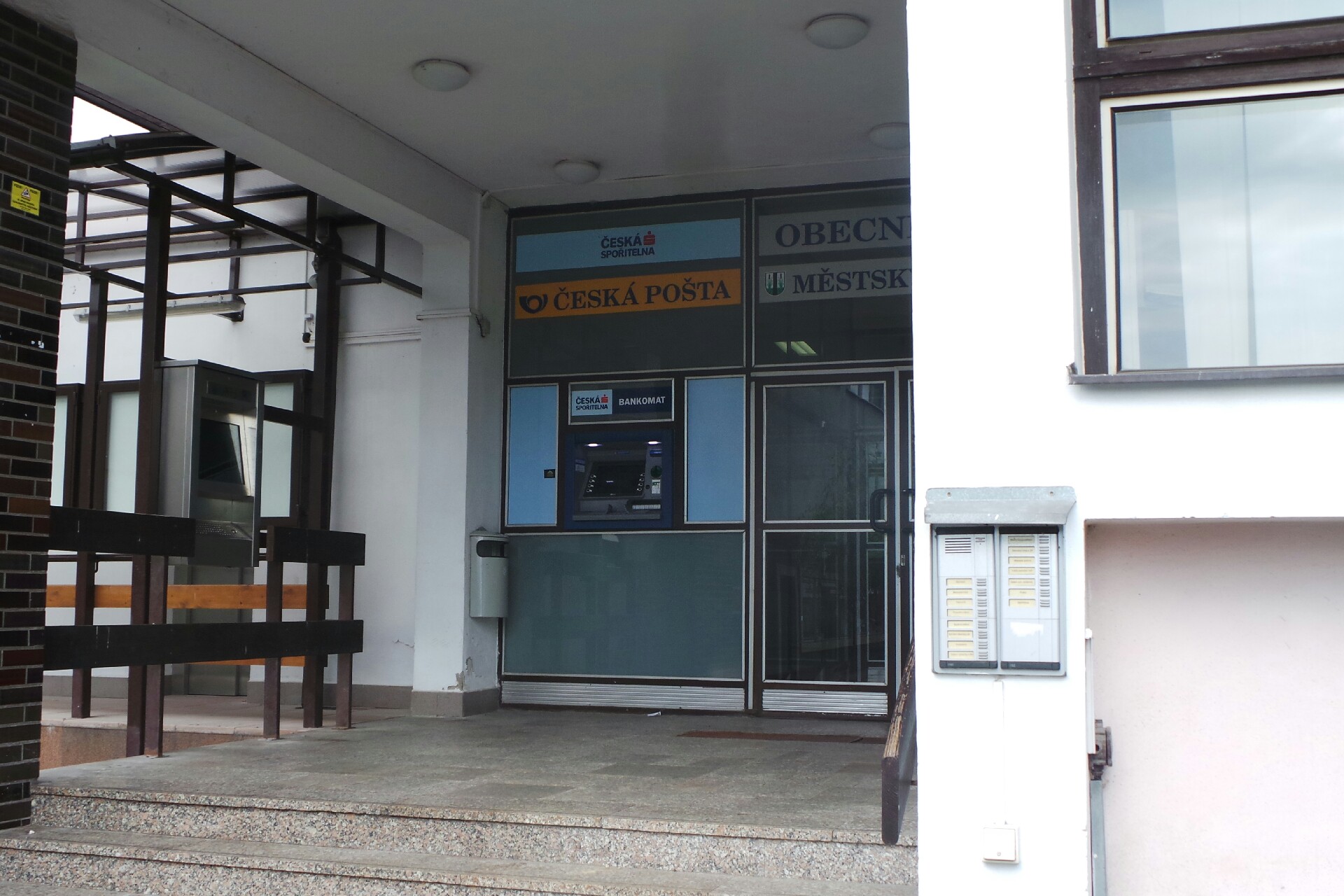 Bankomat České spořitelny foto 1