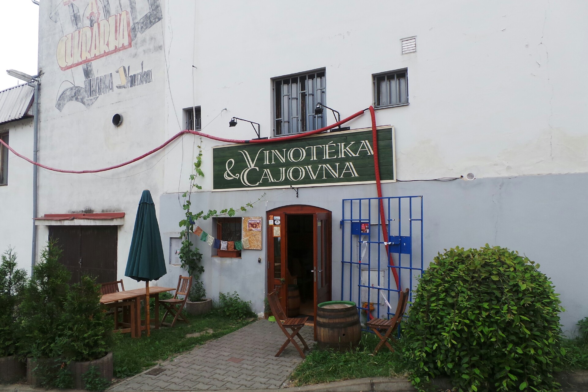 Michal Závada - vinotéka