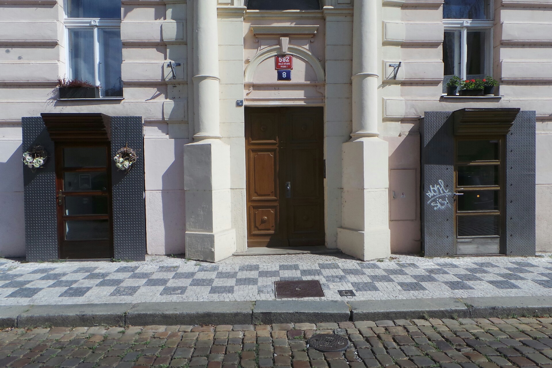 PATA & FRYDECKÝ ARCHITEKTI, s.r.o. foto 1