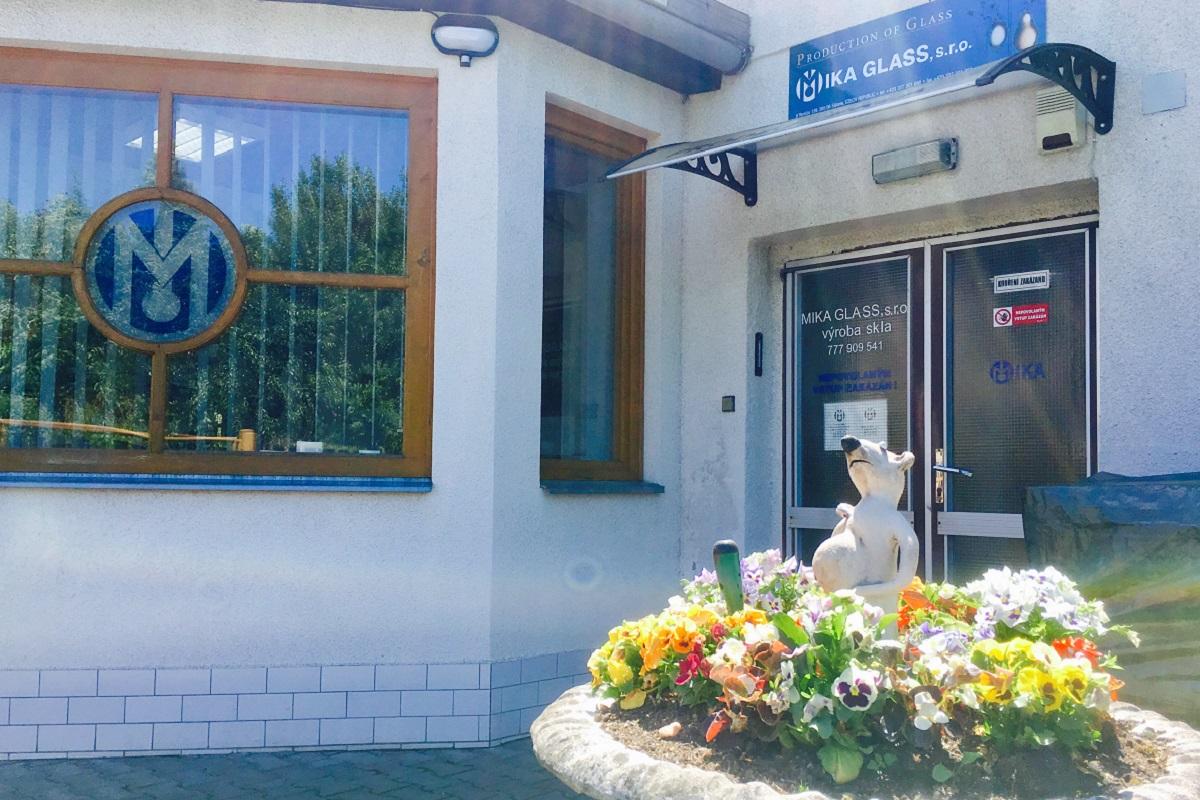 MIKA GLASS, s.r.o.