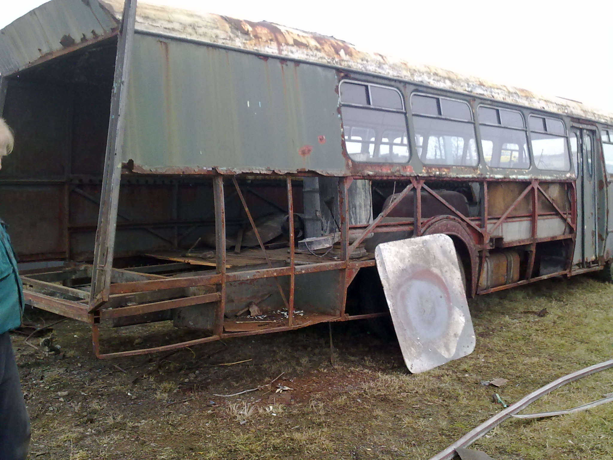 Vlastimil Urbánek - renovace autobusů foto 2