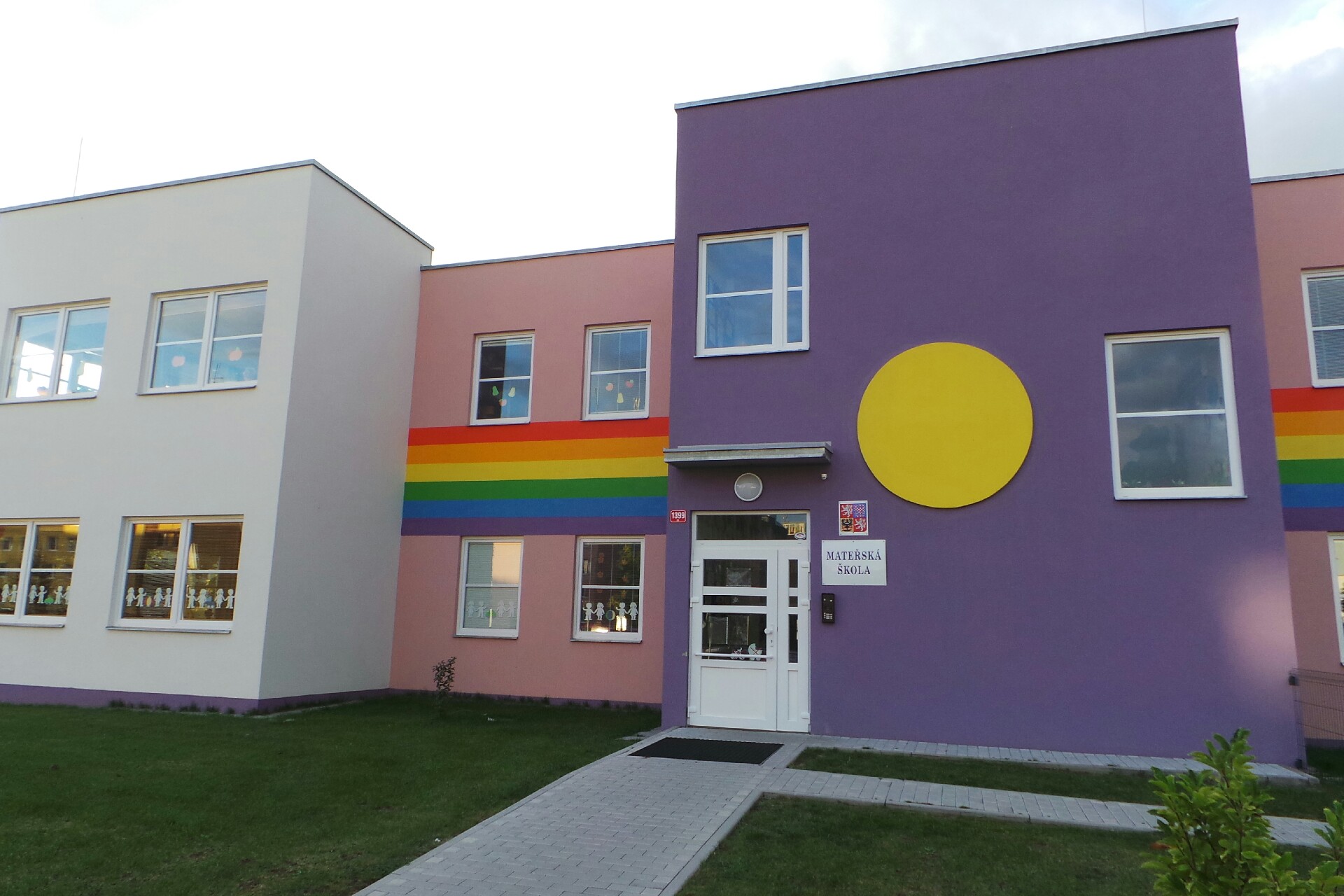 ZŠ a MŠ Mladá Boleslav, 17. listopadu