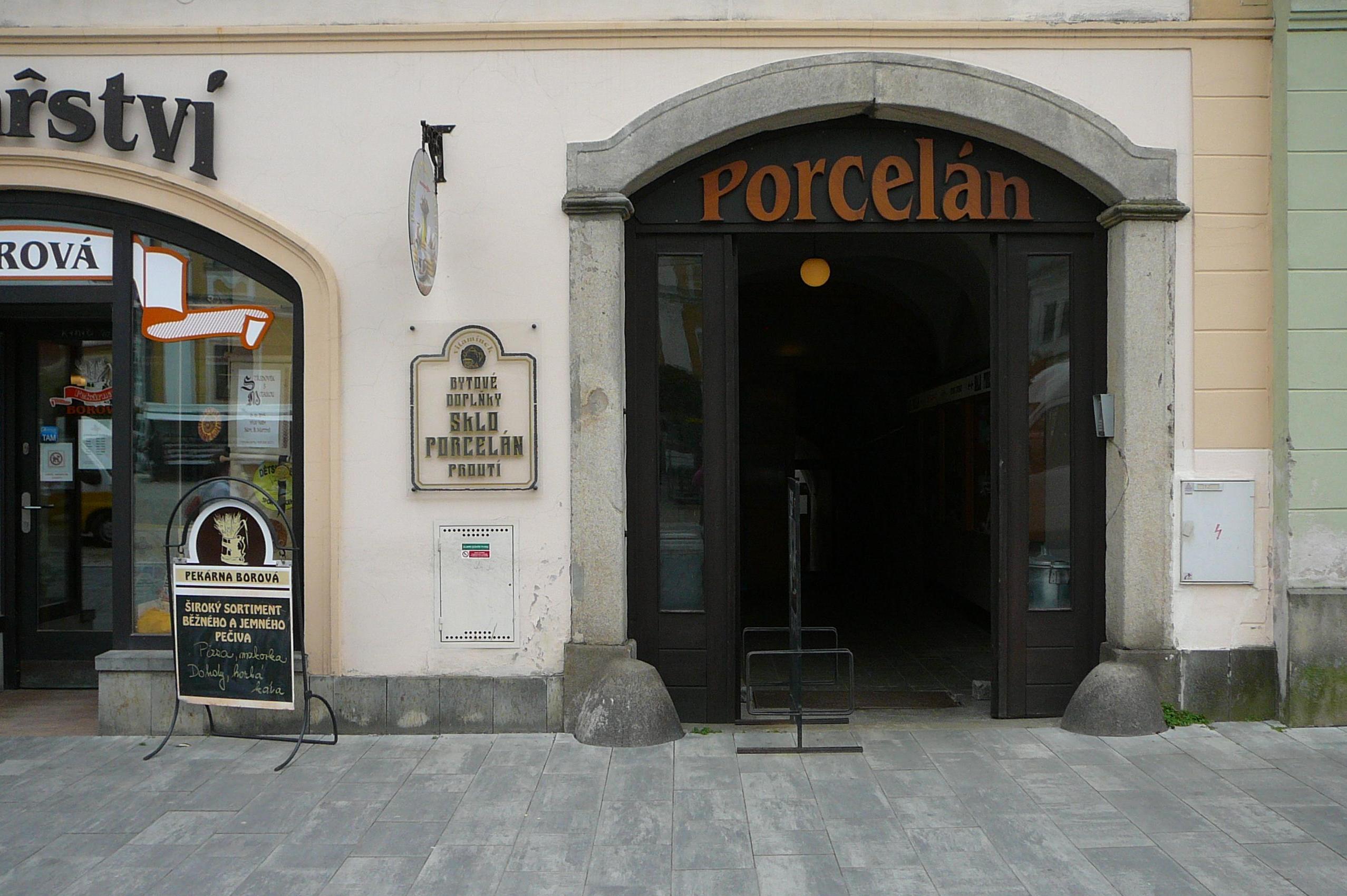 Porcelán - Renata Dvořáková