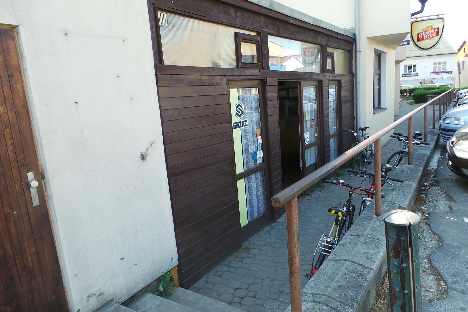 Hospoda a vinotéka U Slunce