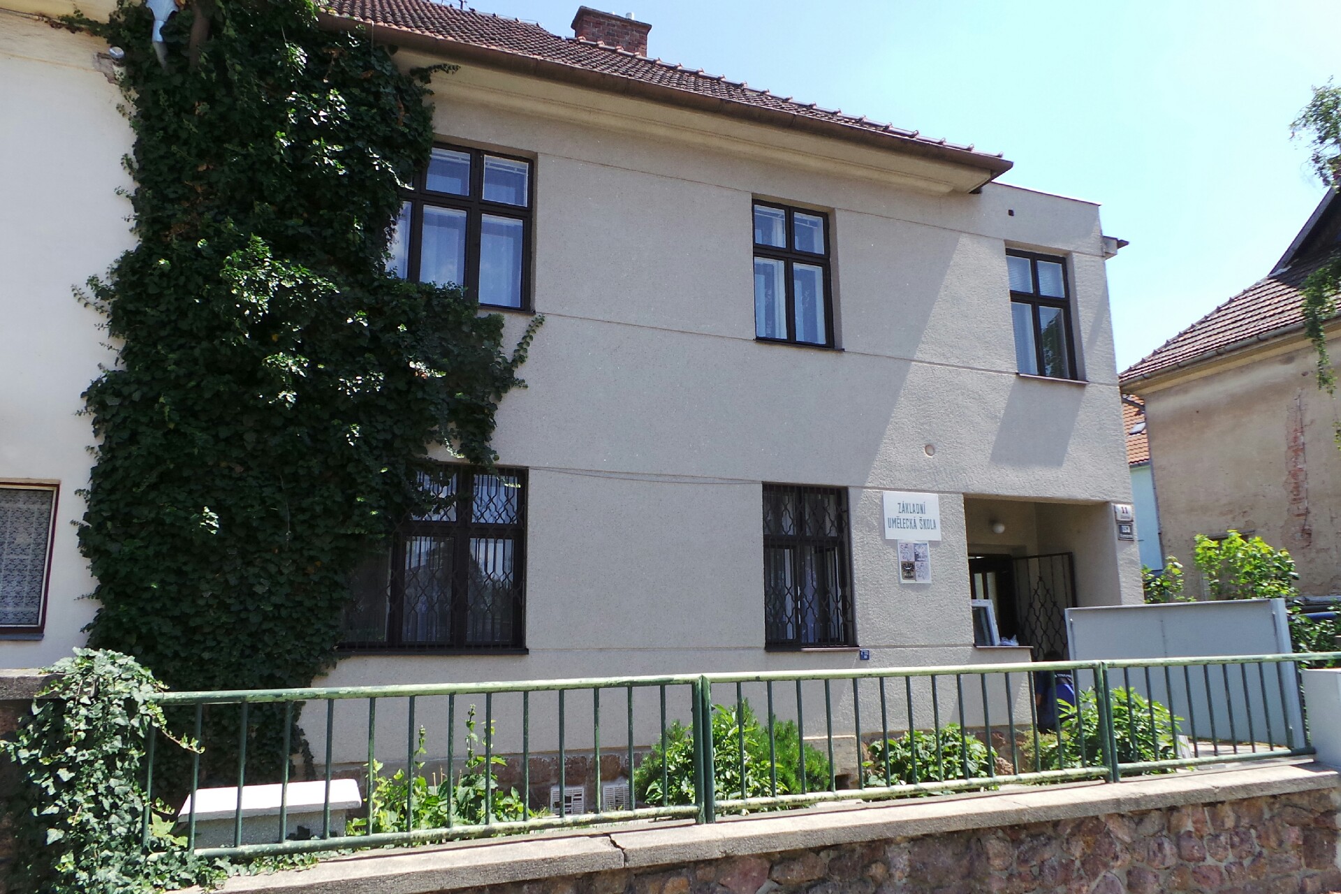 Základní umělecká škola Brno, Slunná