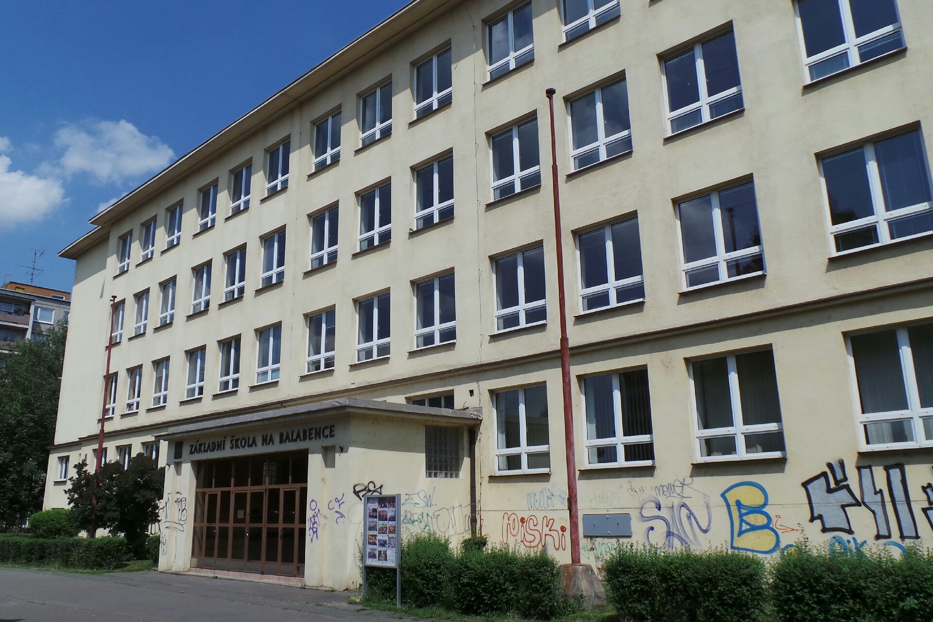 Základní škola a Mateřská škola Na Balabence