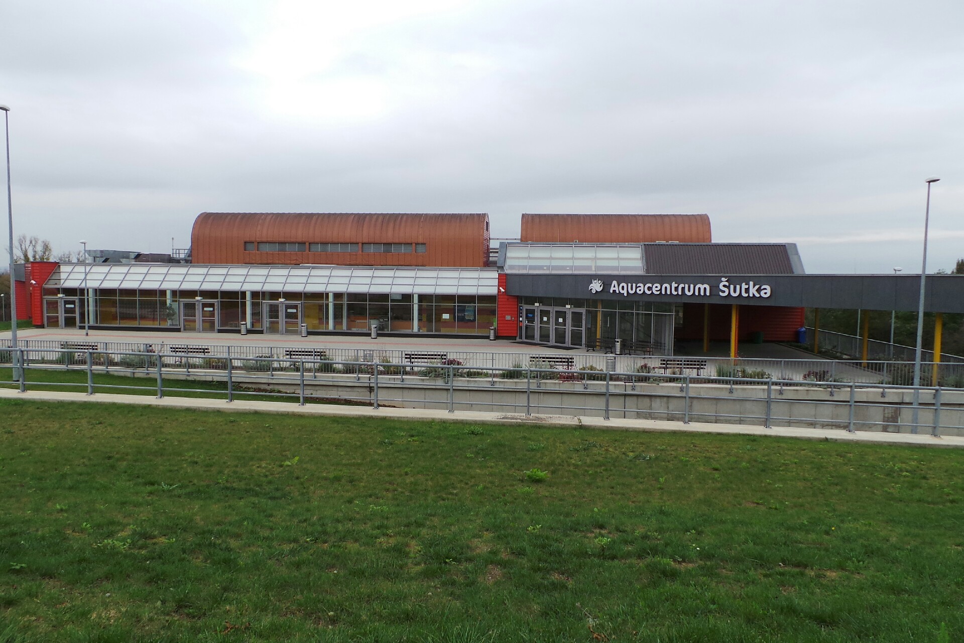 Plavecká školička Jany Bezděkovské - DELFÍNCI