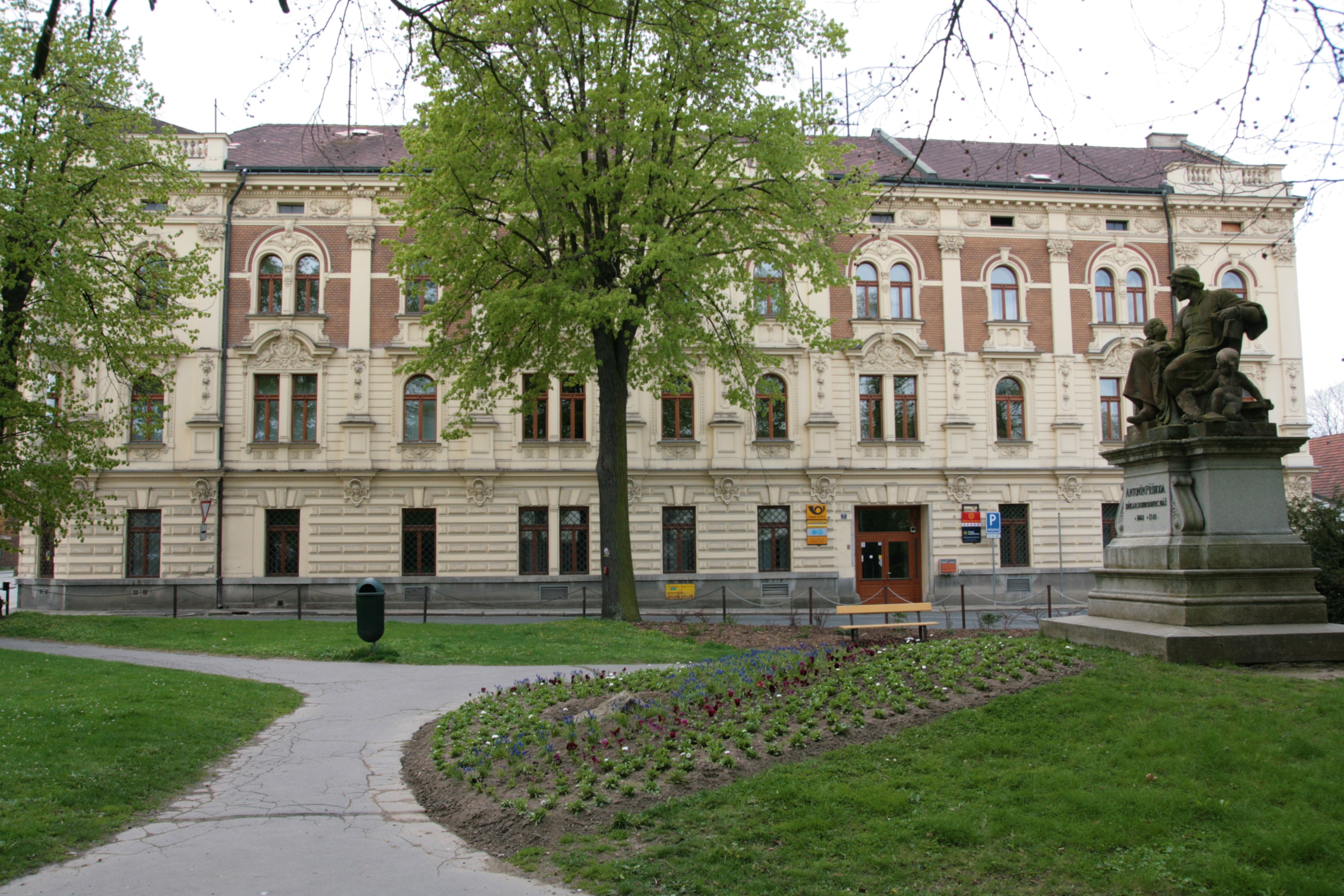 Pošta Domažlice 1 foto 2