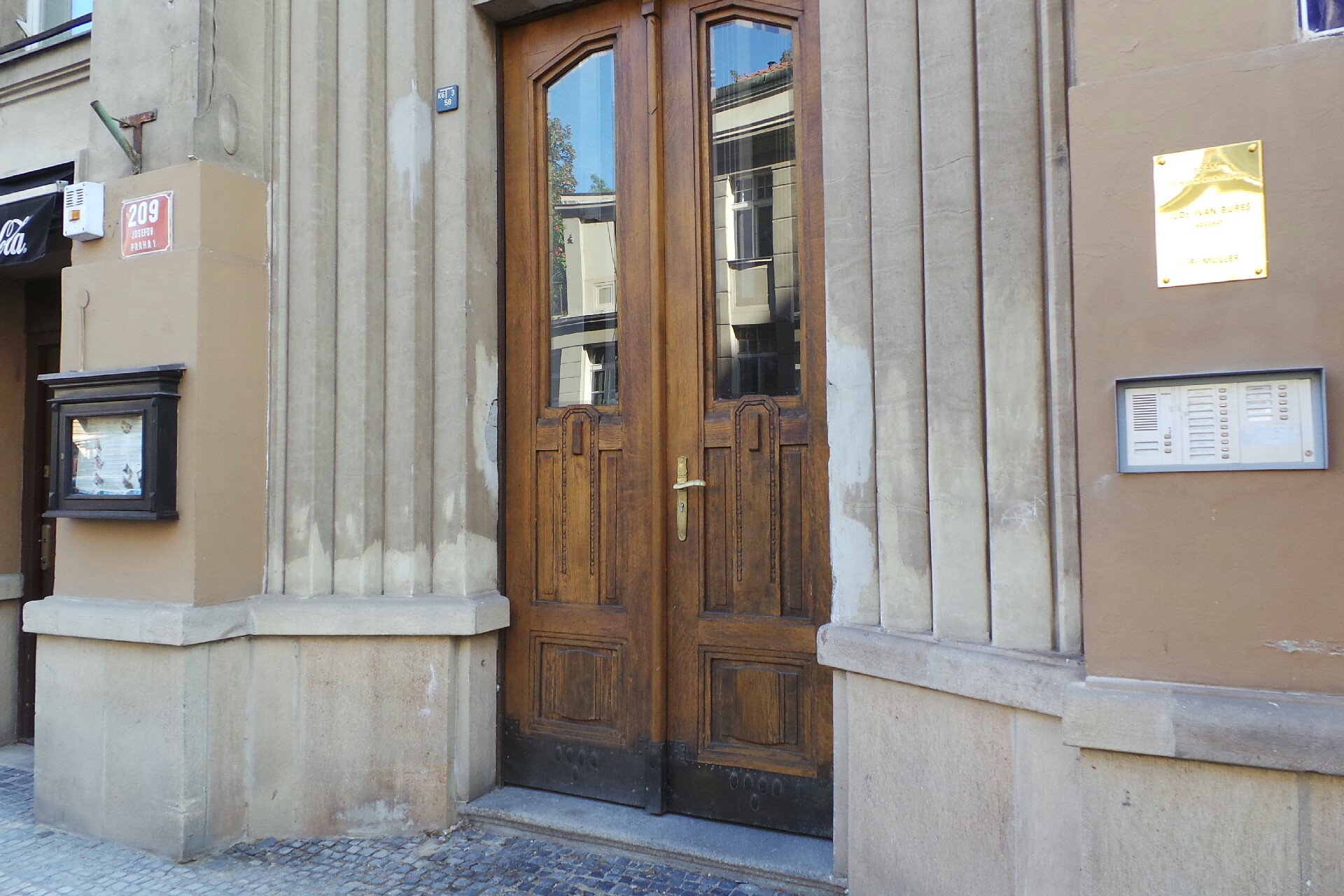 JUDr. Ivan Bureš, advokát