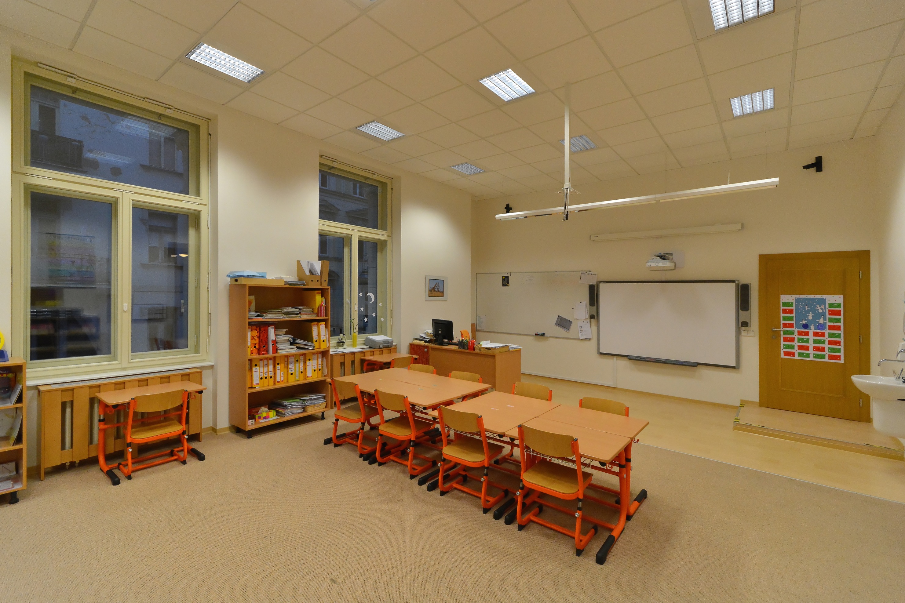 Kouzelné školy - mateřská škola a základní škola foto 3