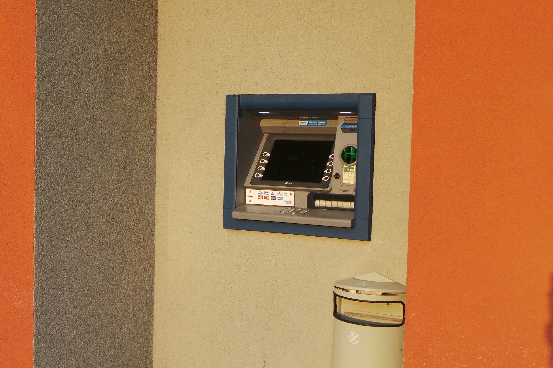 Bankomat České spořitelny