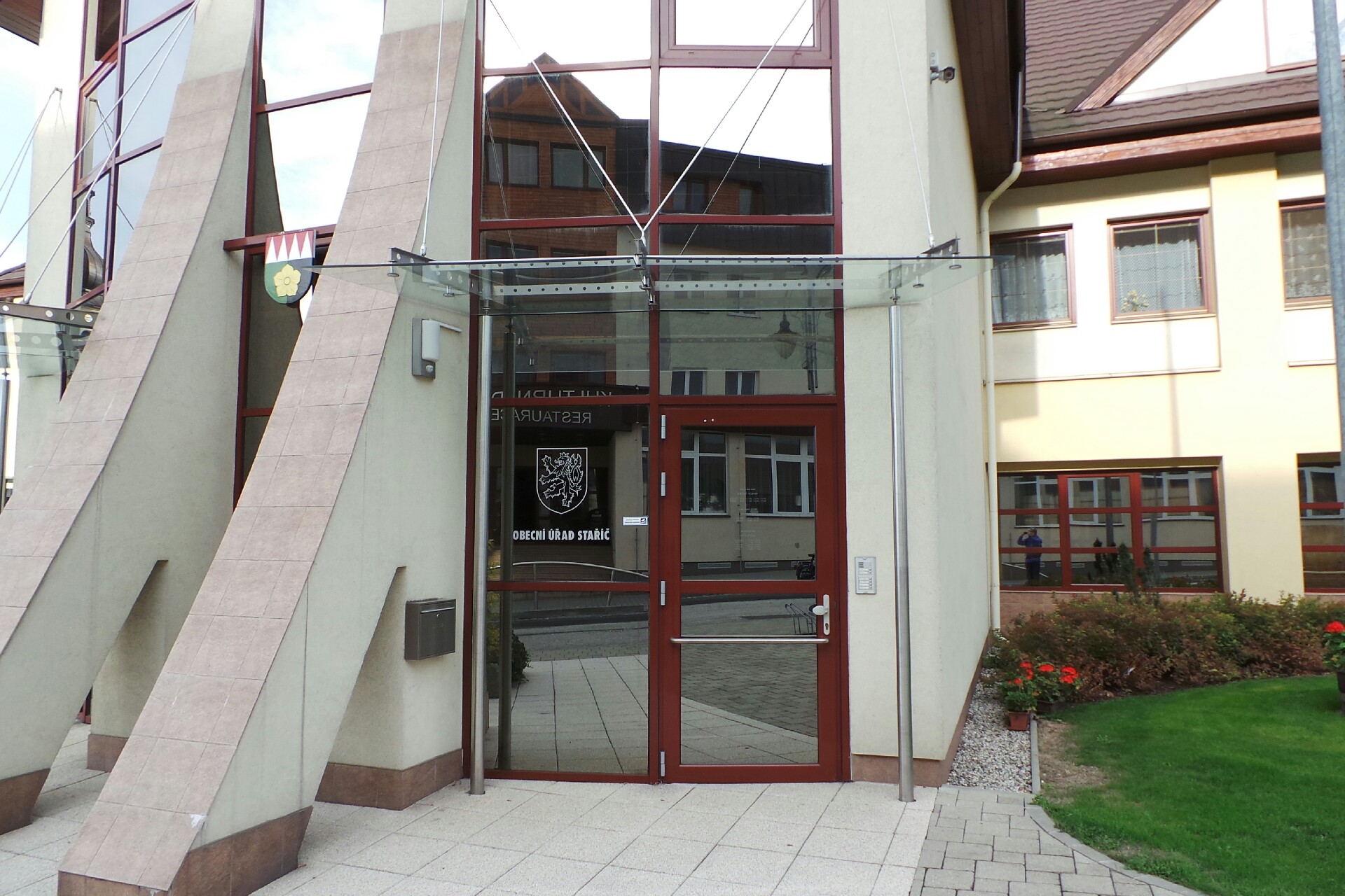 Obecní knihovna Staříč