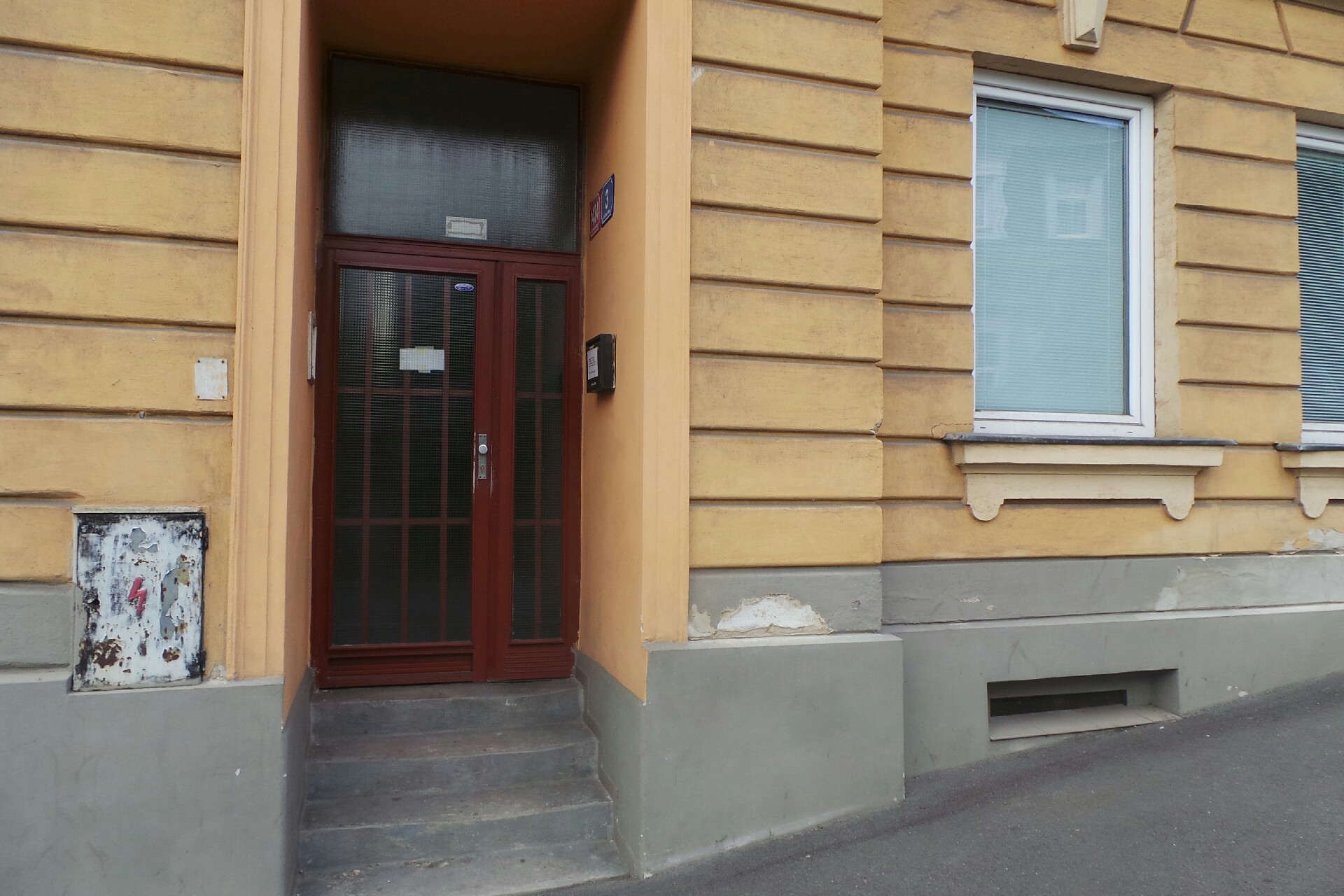 Milan Lahovský - Zednické práce